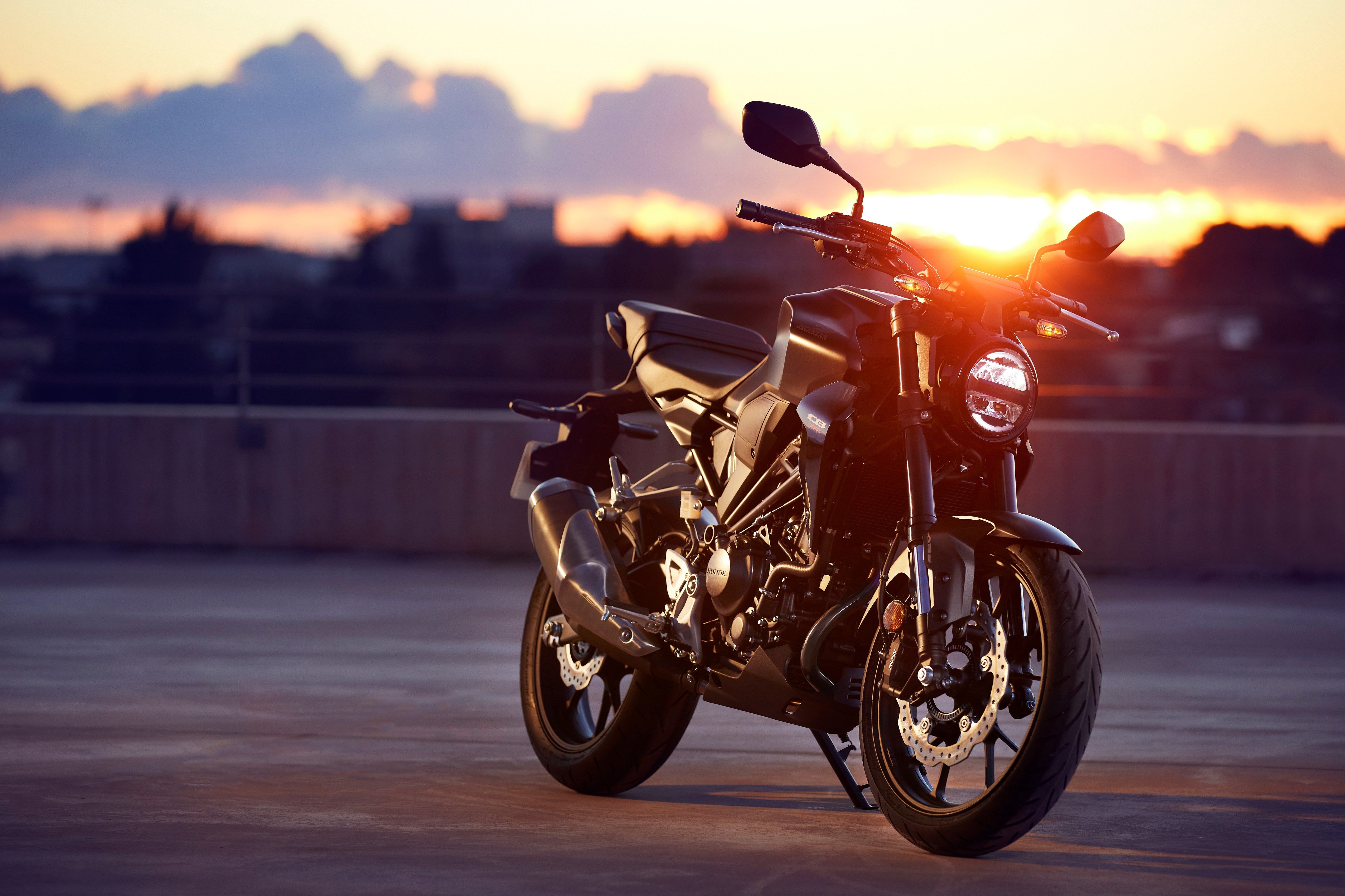 2022 Honda CB300R - Performance, Price, And Photos