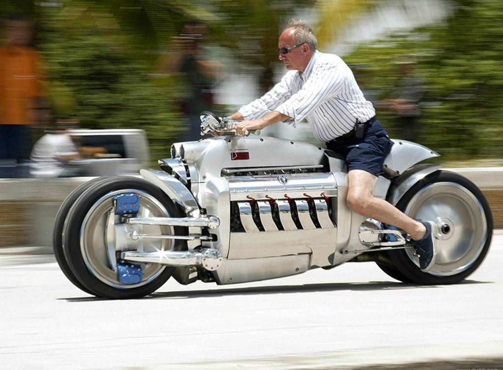 Dodge tomahawk weight in outlet kg