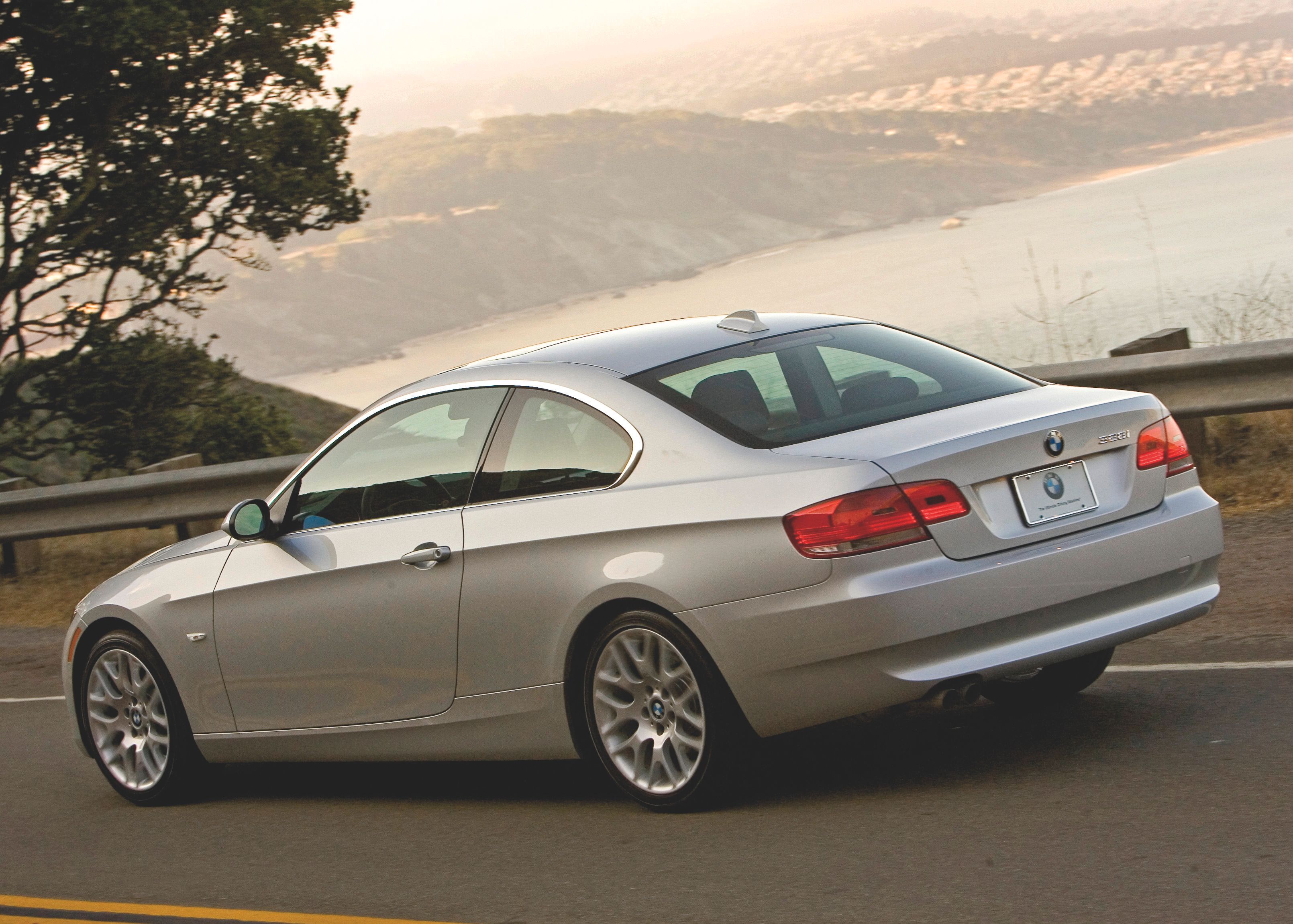 8 Reasons Why the E90 (E9X) 328i is the Perfect BMW