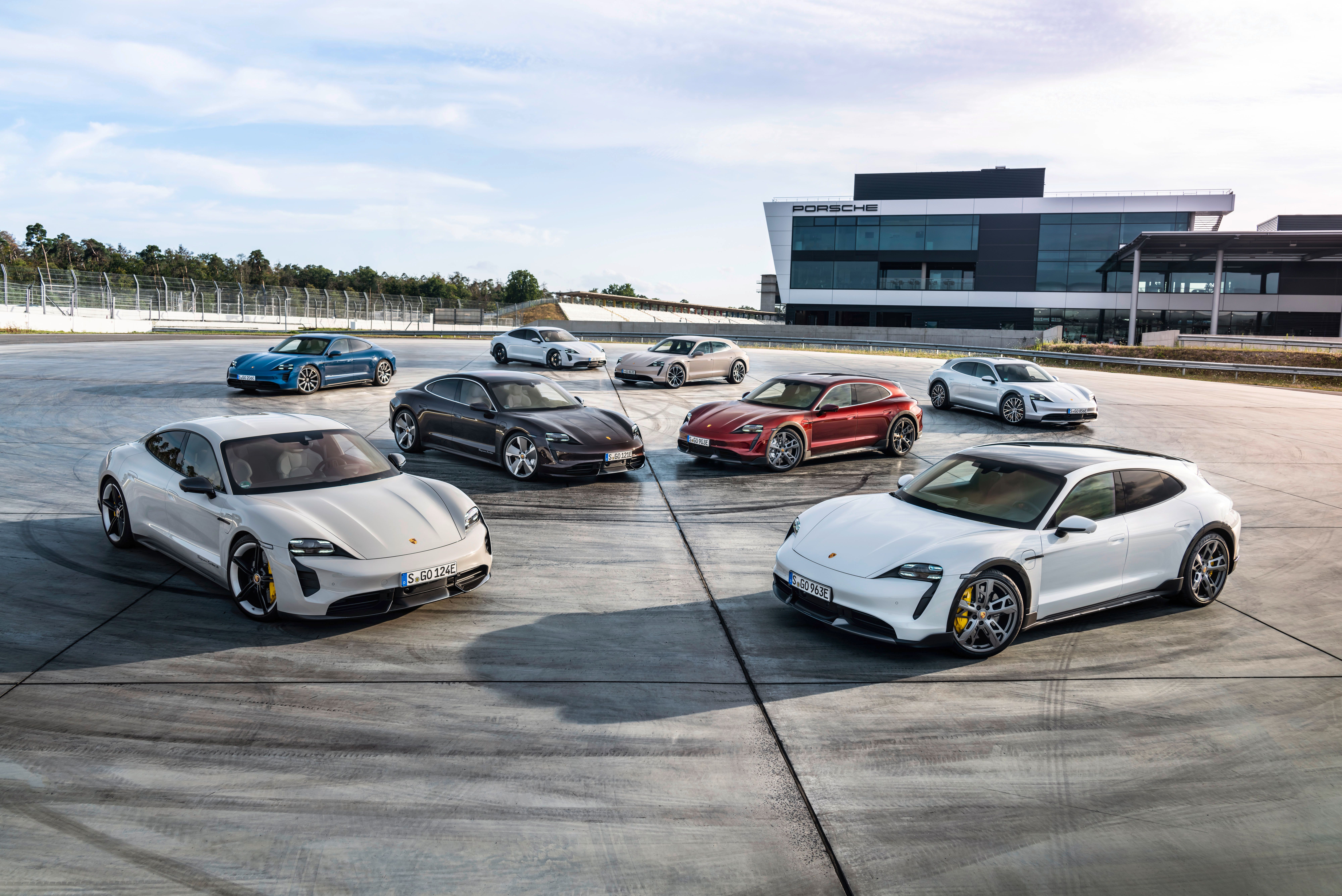 Every 2022 Porsche Taycan Explained In Detail