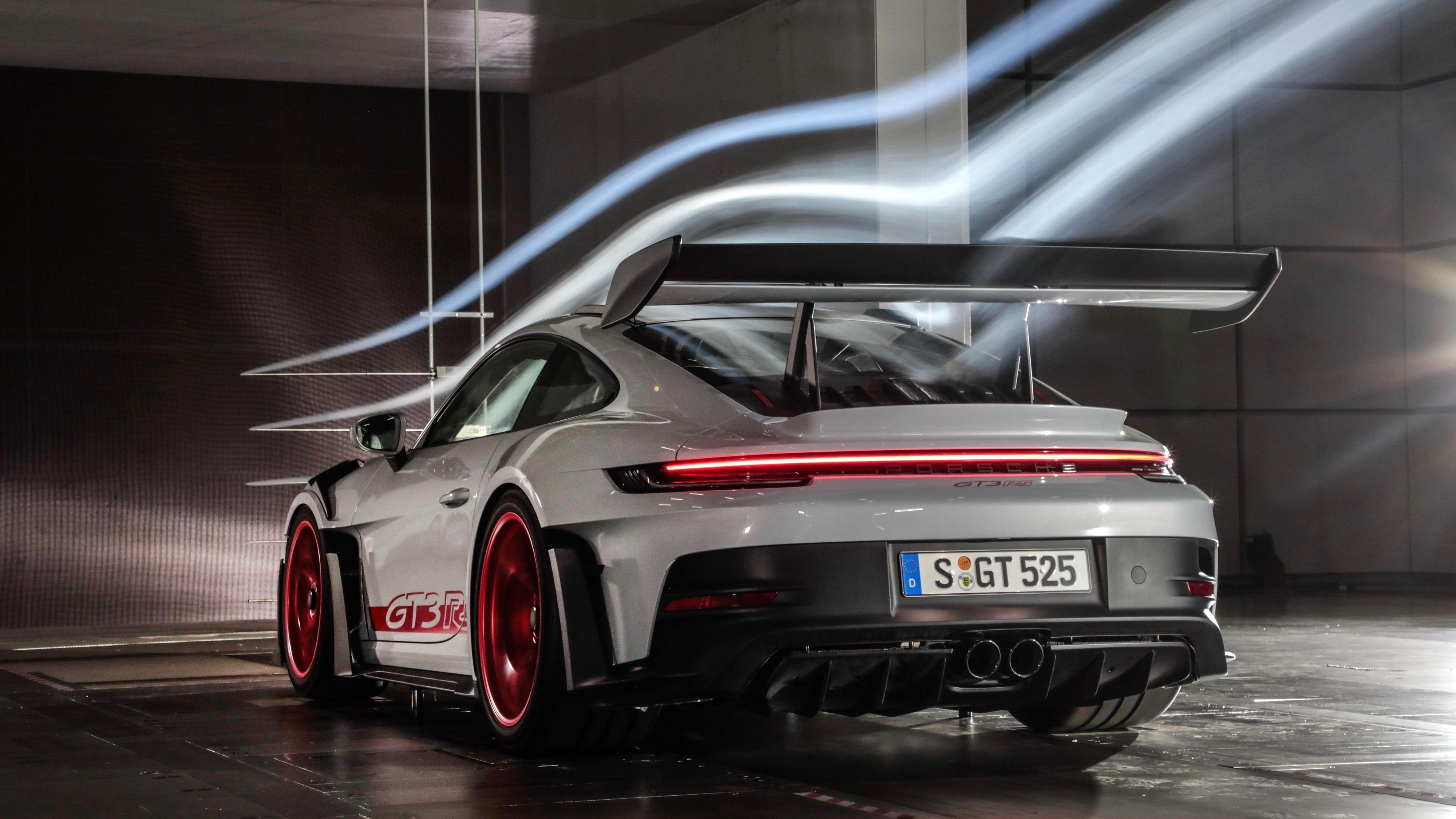 2023 Porsche 911 GT3 RS: Every High-Tech Performance Feature