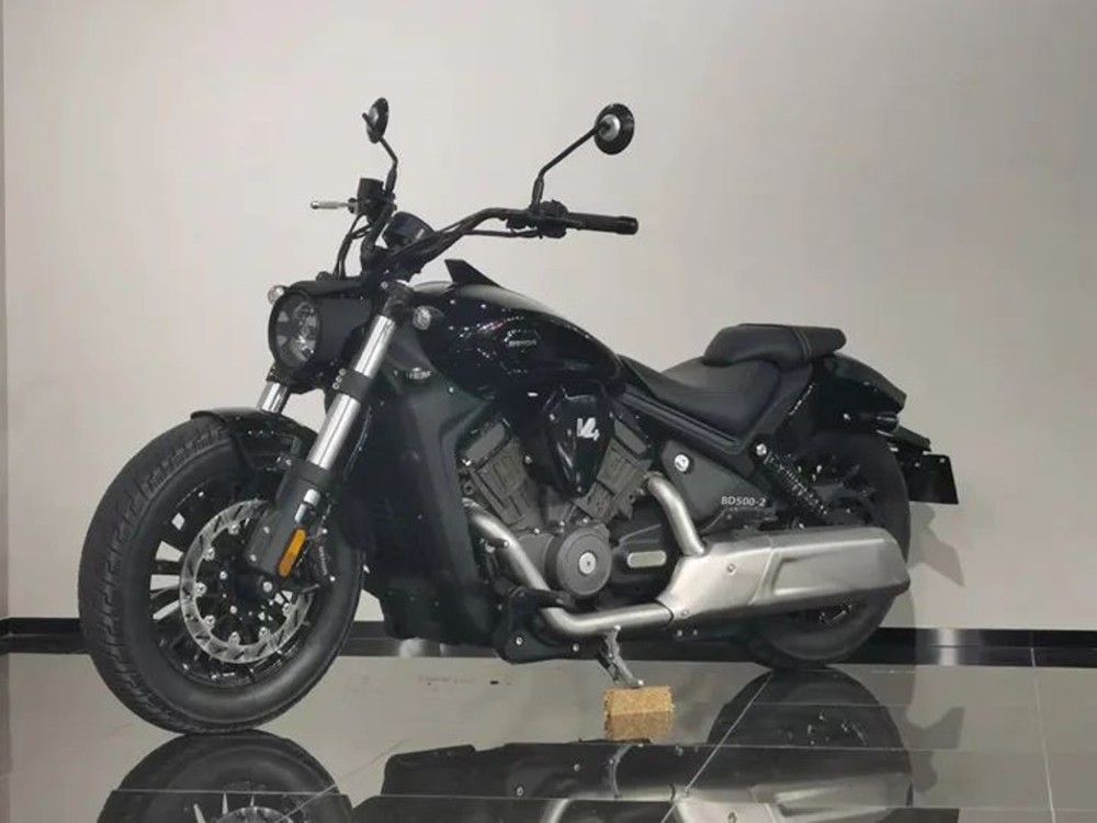 Honda v4 store cruiser motorcycle