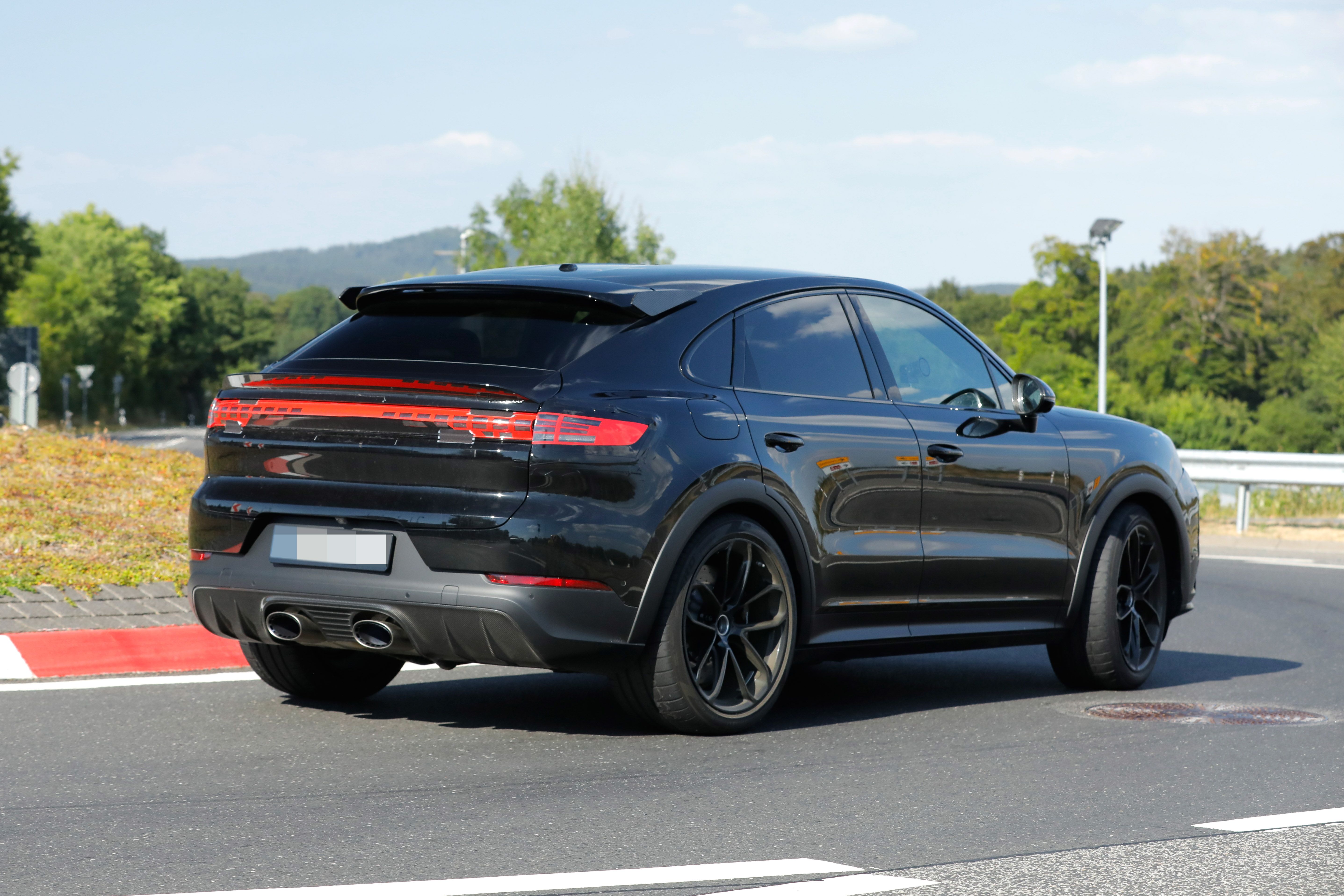 Spy Shots An Early Look at the 2023 Porsche Cayenne Coupe GTS