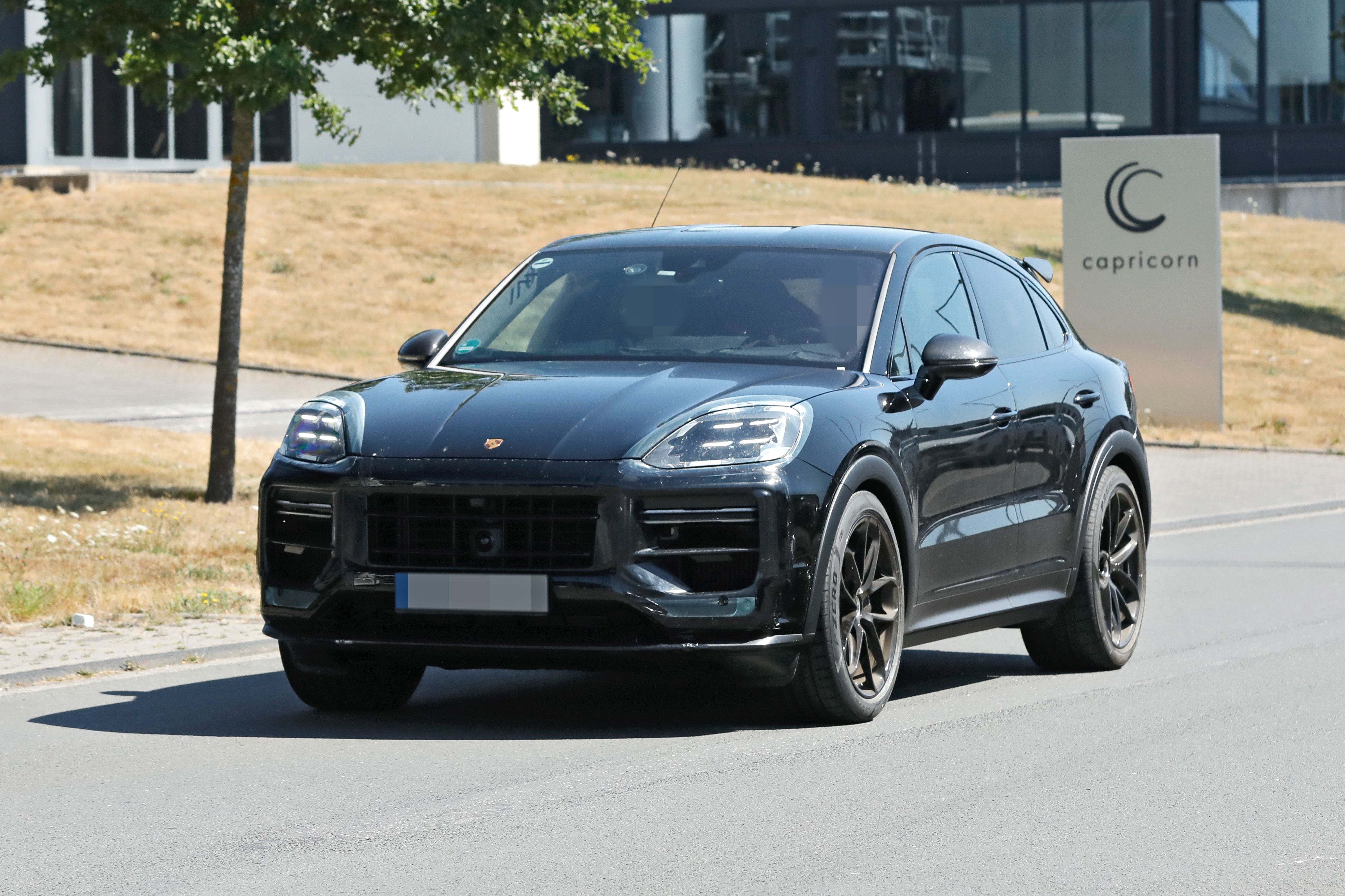 Spy Shots An Early Look at the 2023 Porsche Cayenne Coupe GTS