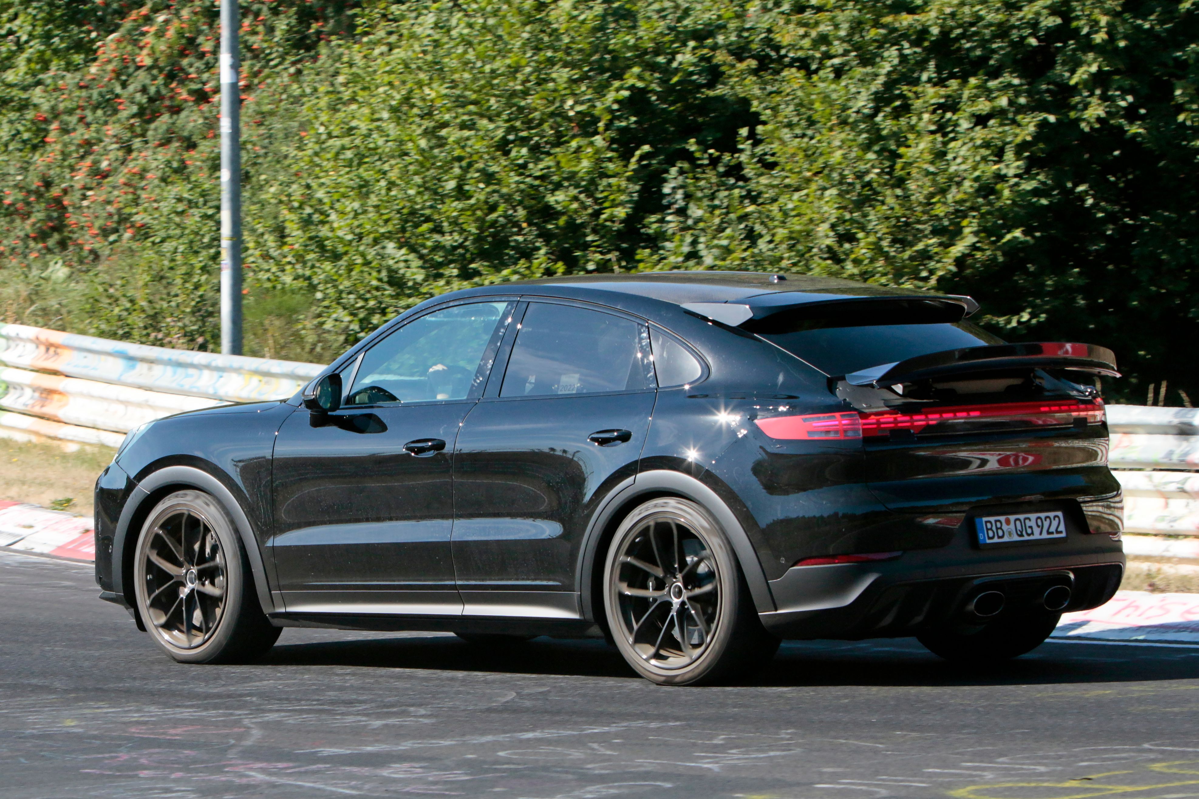 Spy Shots An Early Look at the 2023 Porsche Cayenne Turbo GT