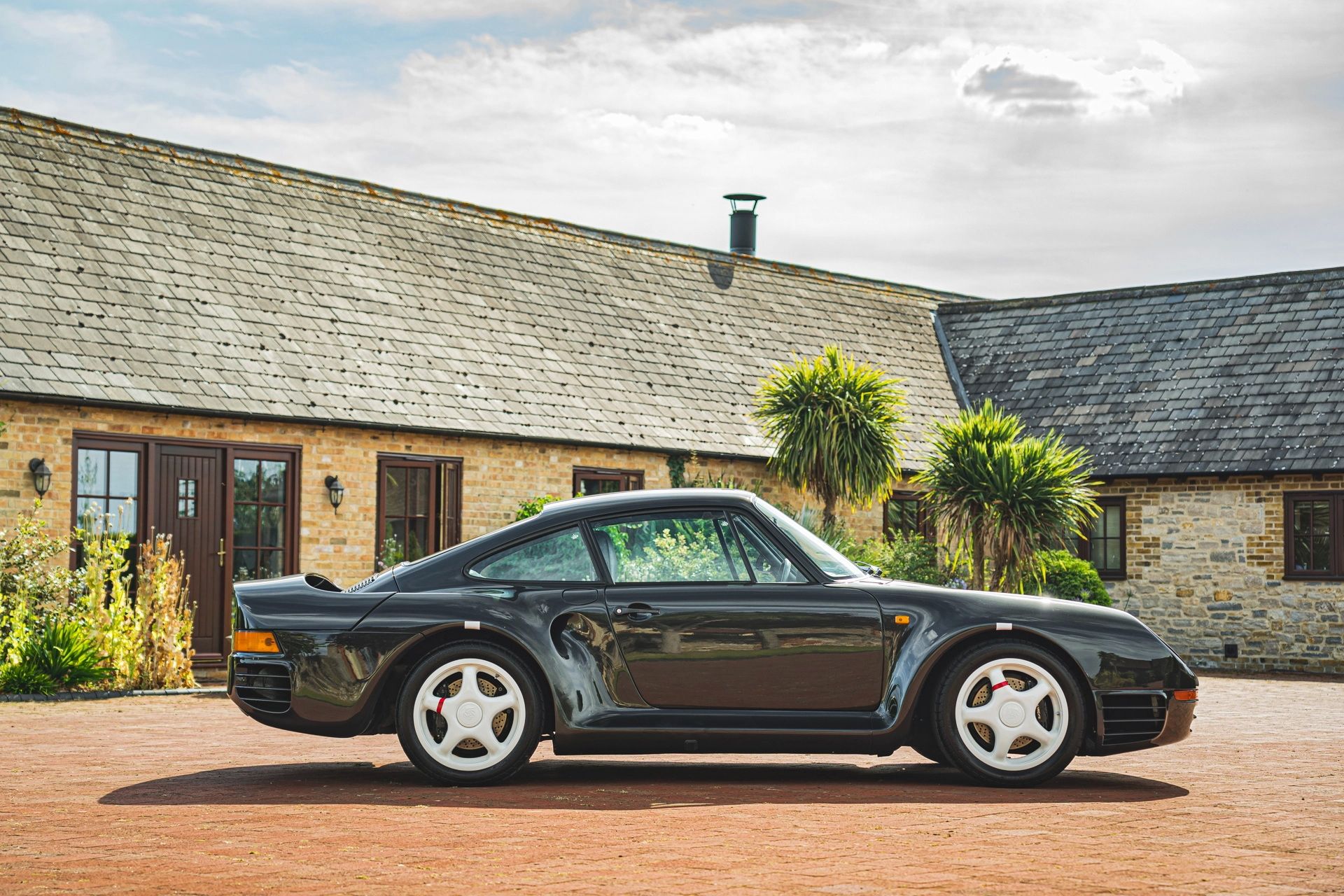 This 1985 Porsche Porsche 959 S Prototype Changed Automotive History