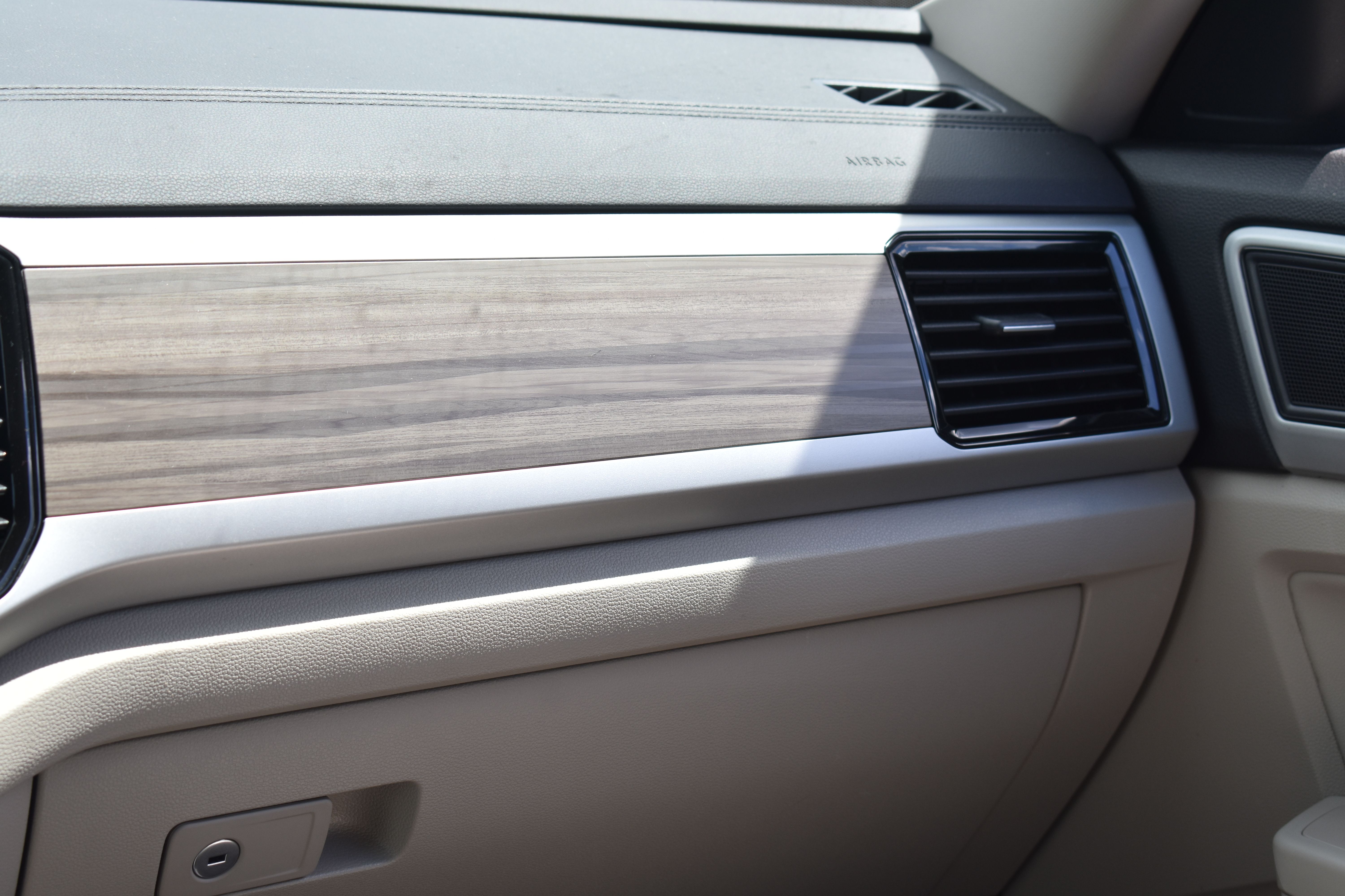 2022 Volkswagen Atlas V6 Review A Big SUV For A Big Family