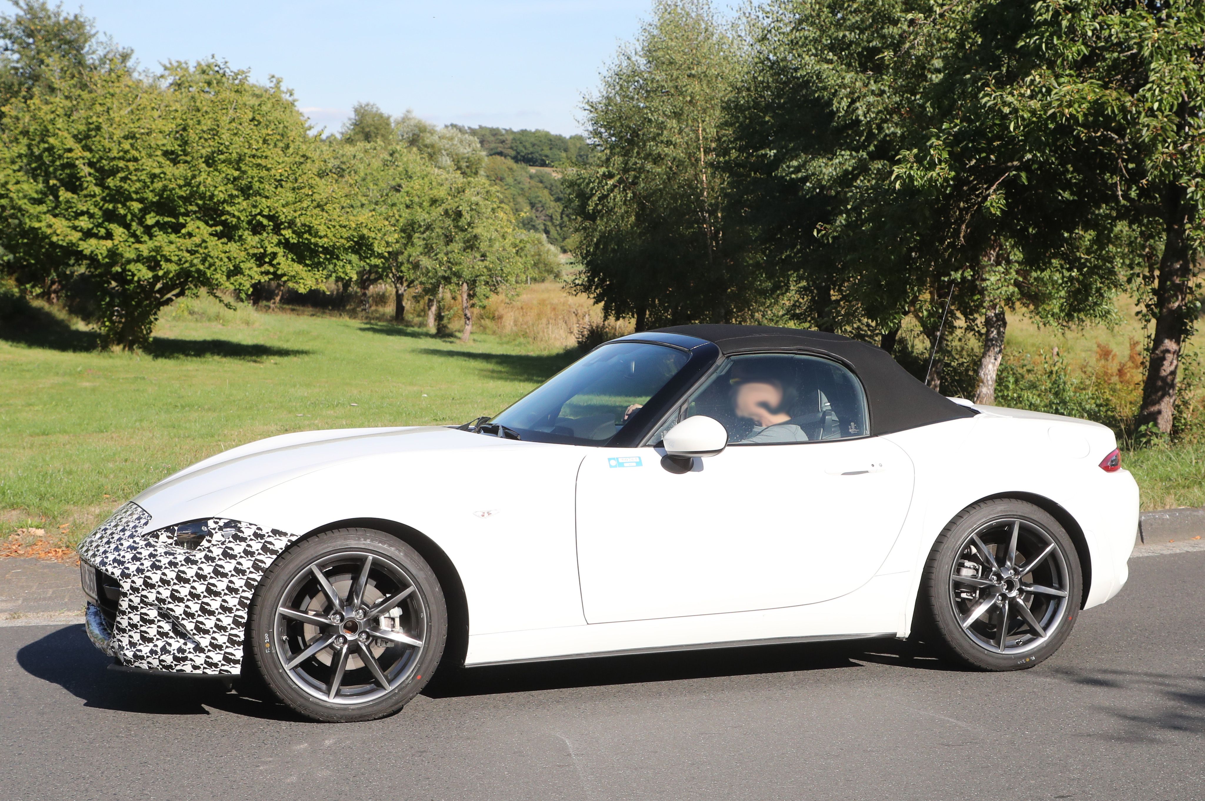 Spy Shots An Early Look at the 2025 Mazda MX5 Miata