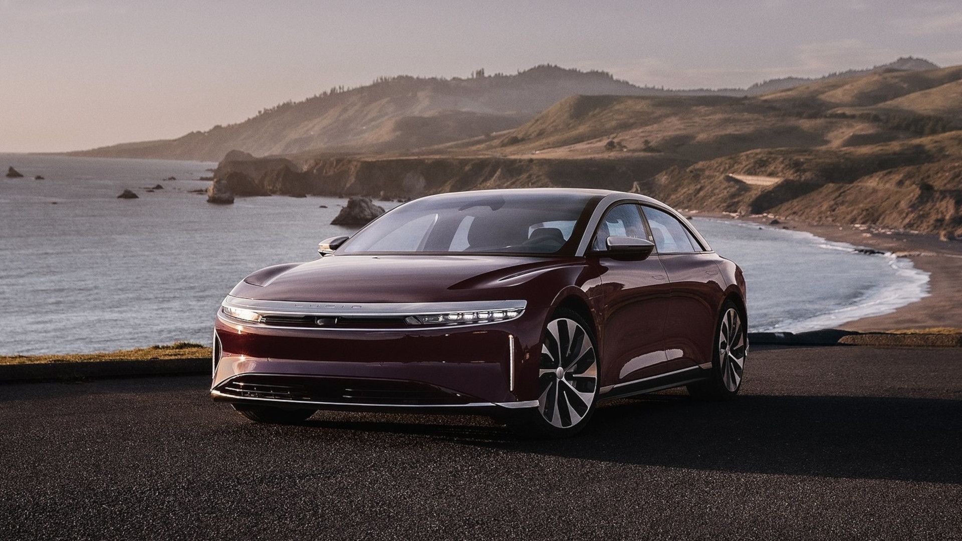 lucid-air_grand_touring-2022-1600-01-1.jpg