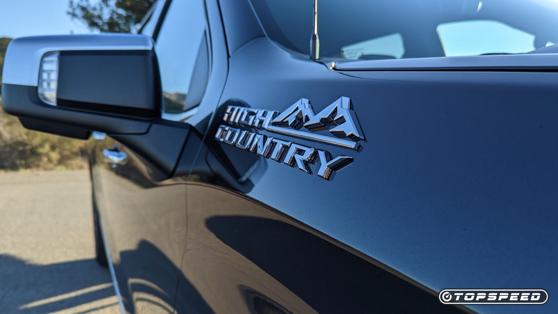 Emblema Chevrolet Silverado 1500 High Country 2022