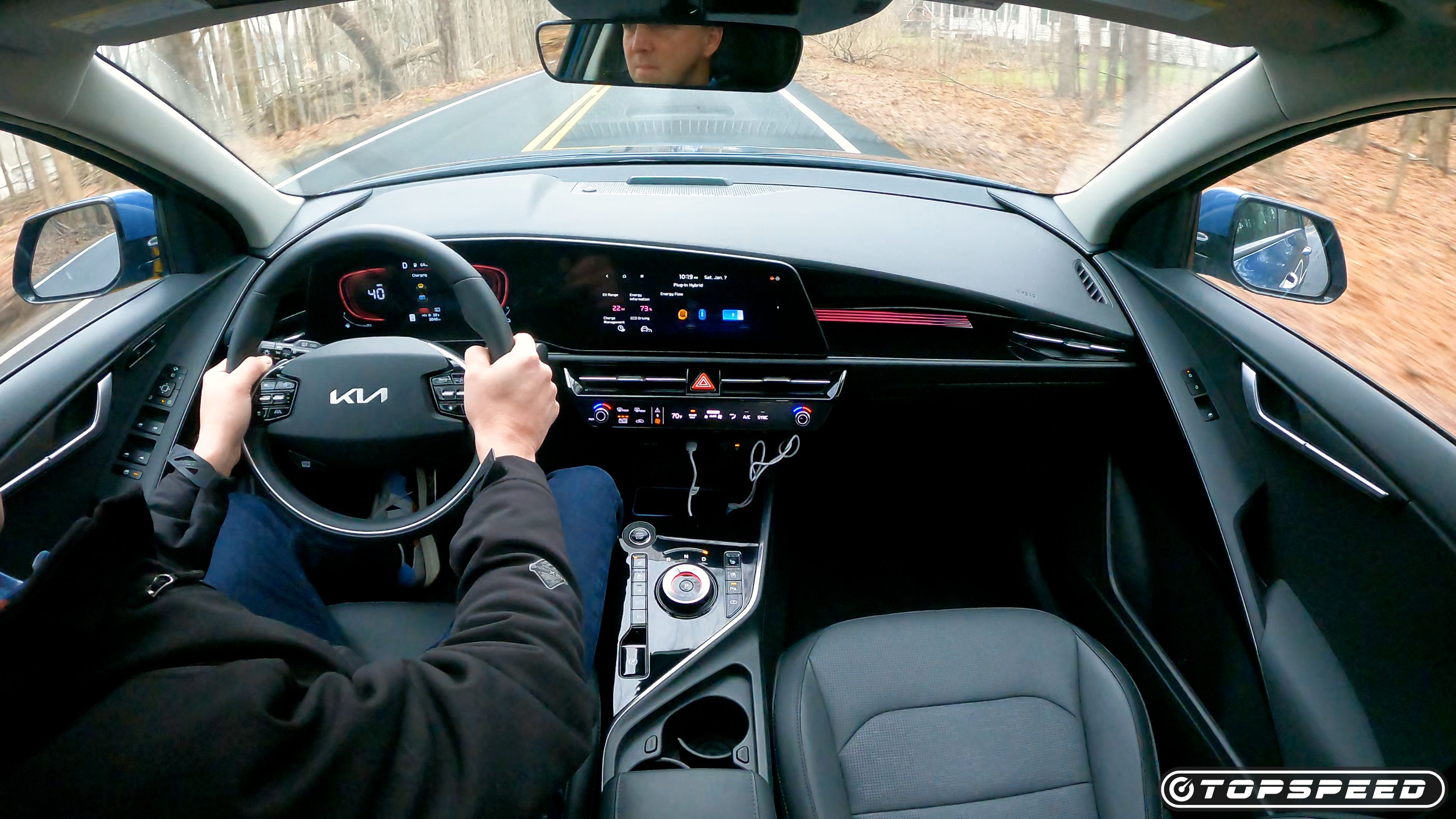 Niro Plug-in Hybrid interior driving 