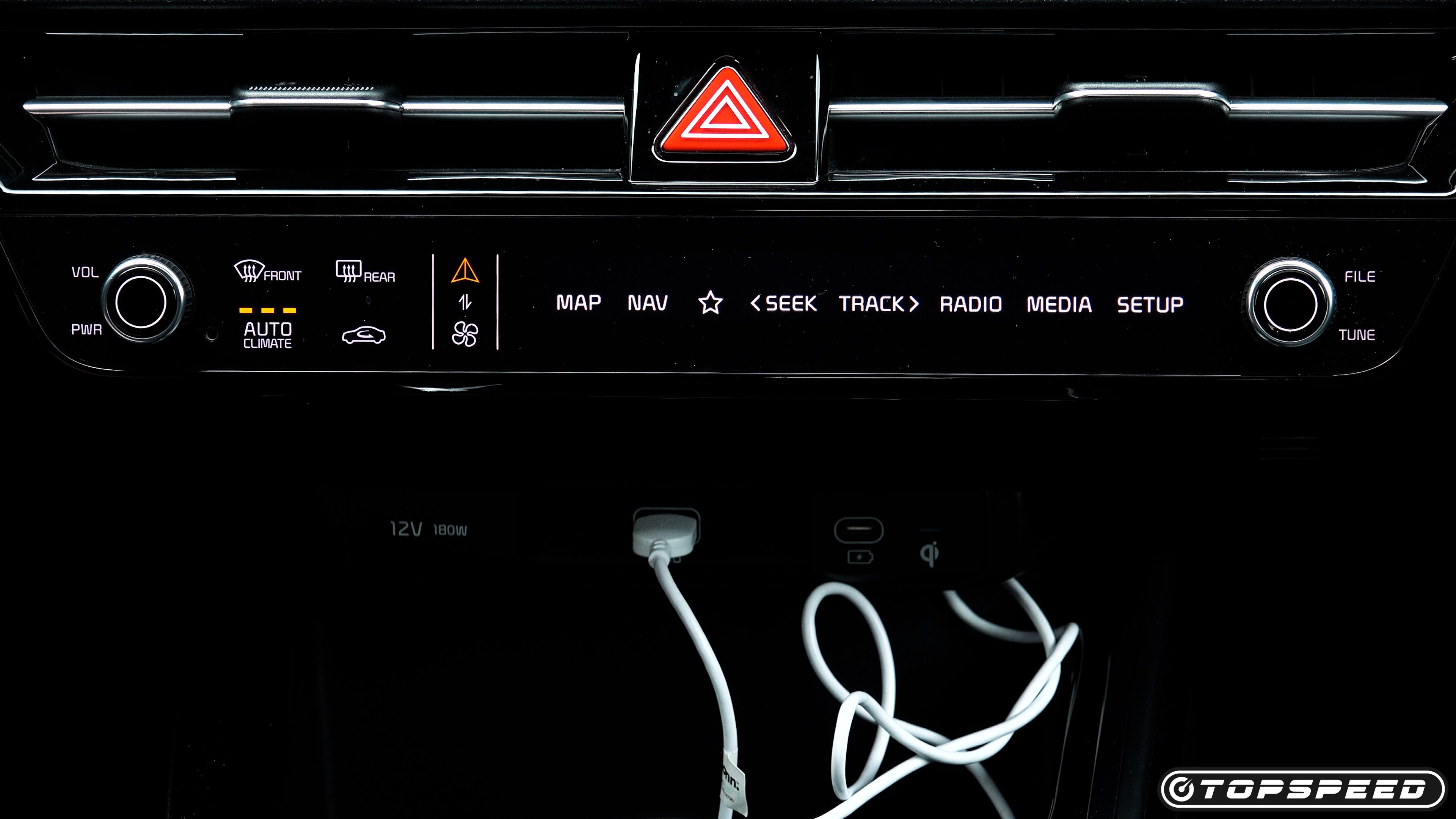 Niro Plug-in Hybrid center control panel