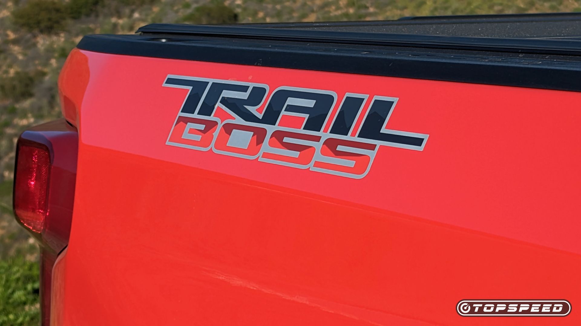 Everything That Sets The Chevrolet Silverado Trail Boss Apart In The Lineup