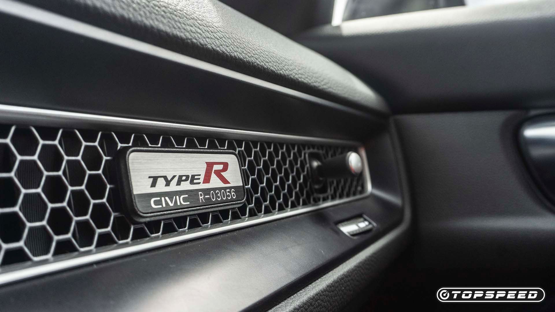 The Type R plaque of the 2023 Honda Civic Type R