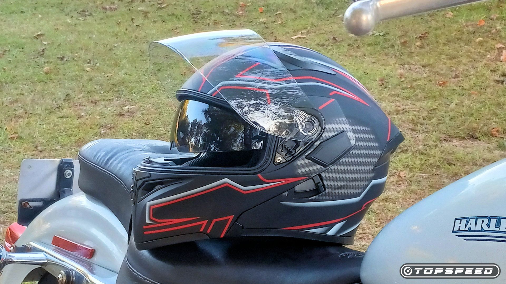 Ilm 902 helmet store review