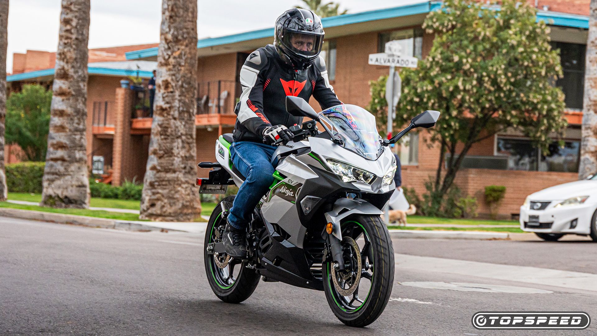 2024 Kawasaki Ninja e-1 with easy going ergonomics