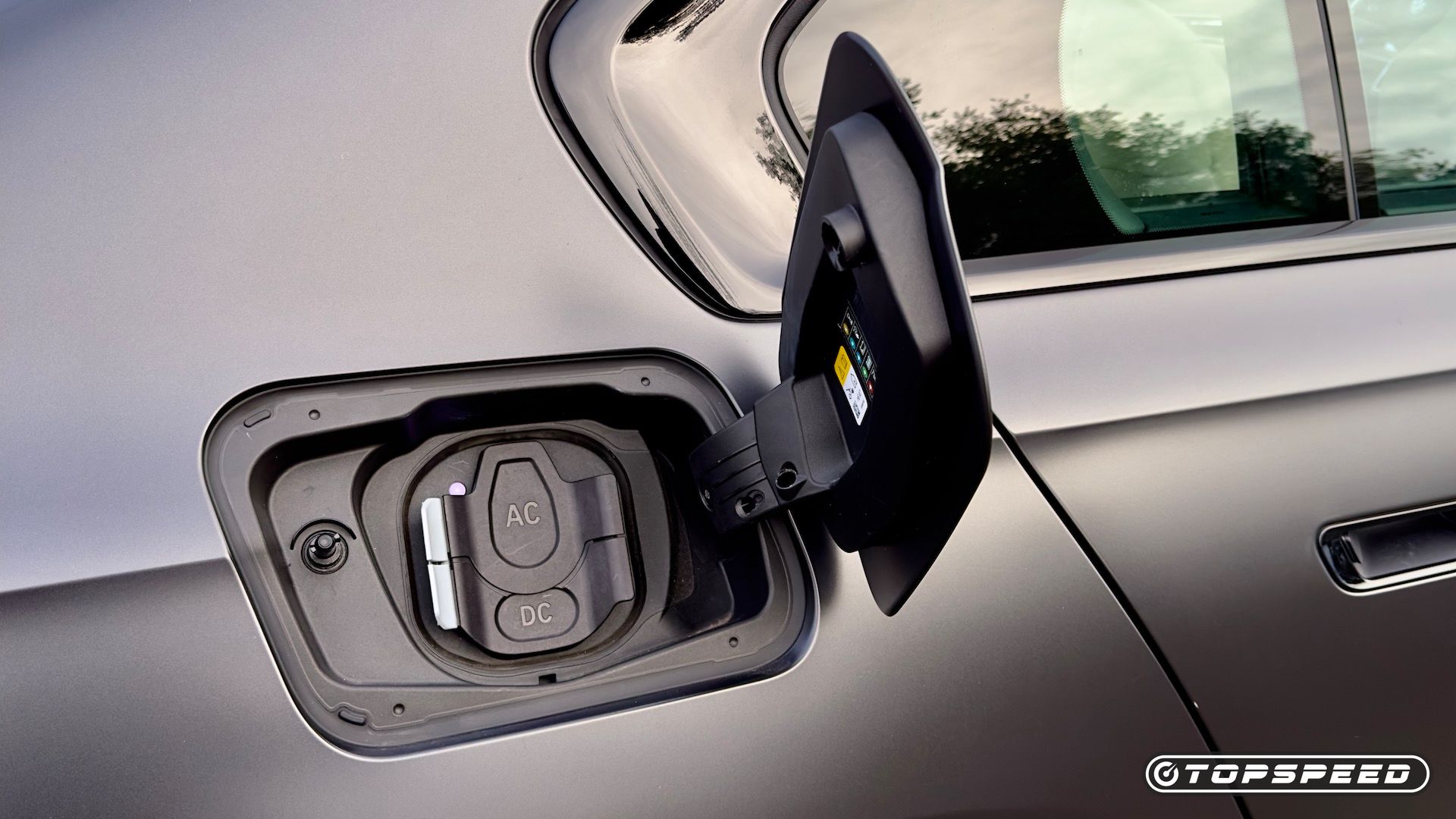 2024 BMW i7 xDrive60 - Style, Charisma and Sophistication Personified