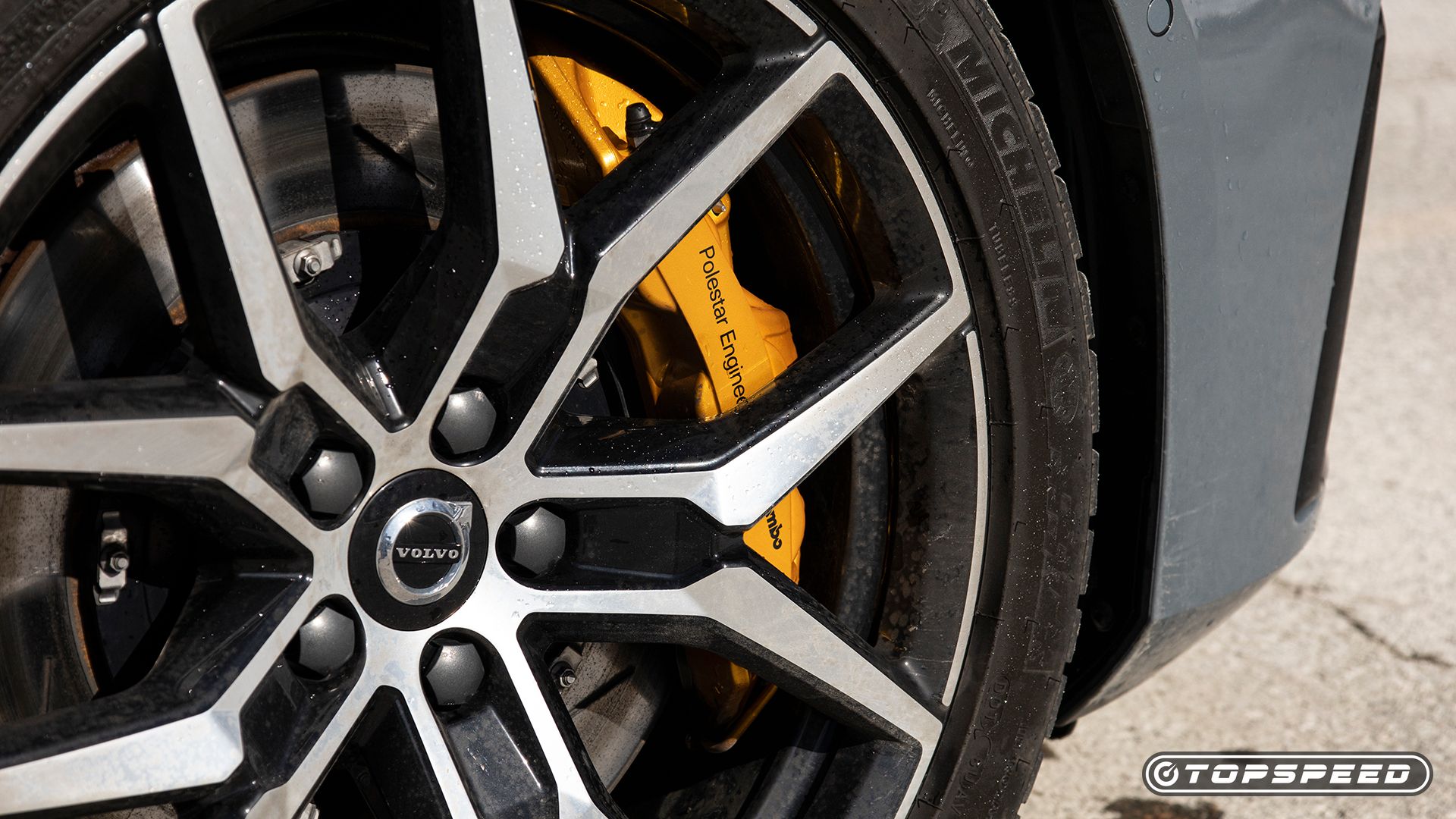 Rodas e freios do Volvo V60 Recharge 2024