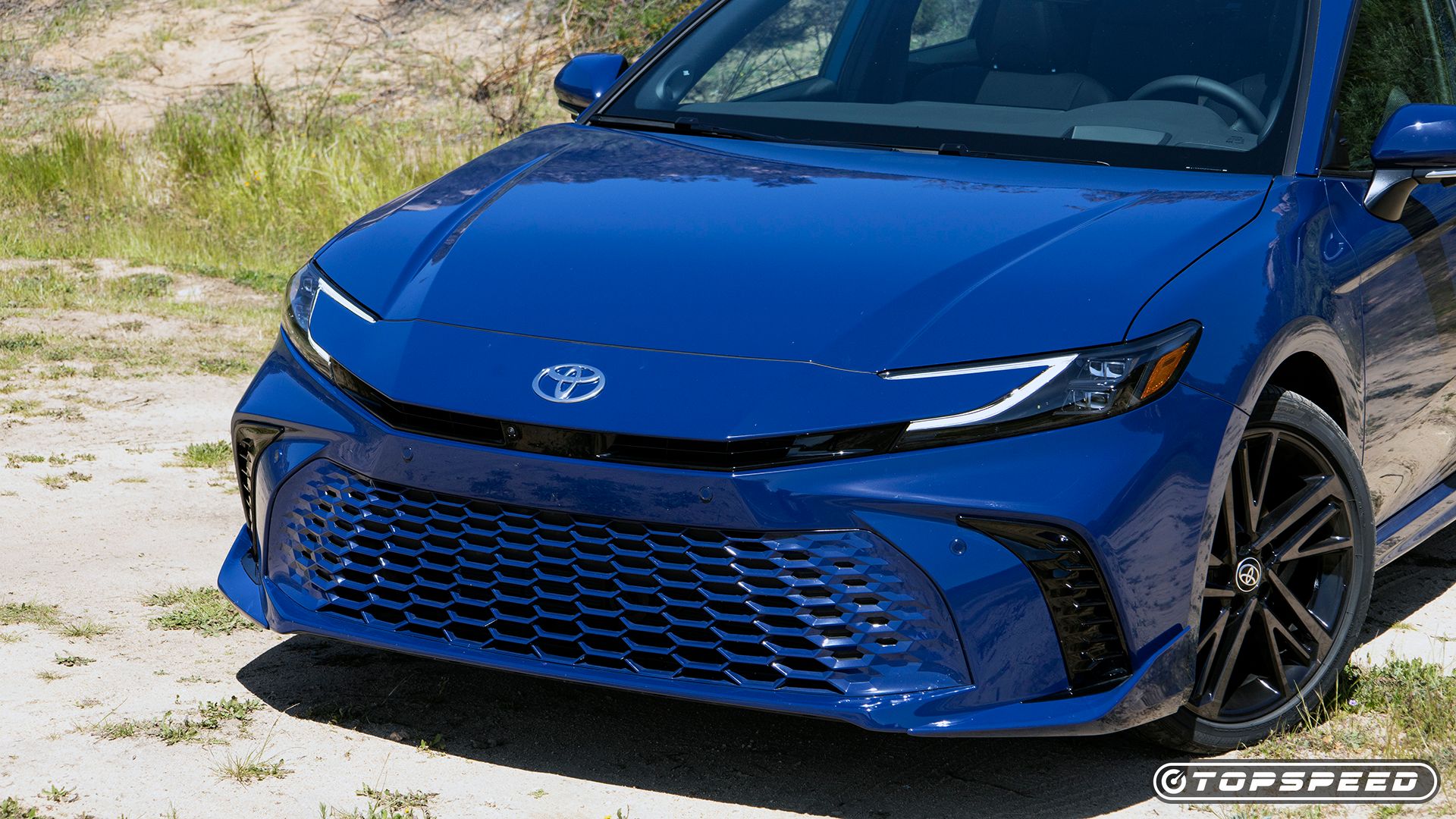 2025 Toyota Camry Grille