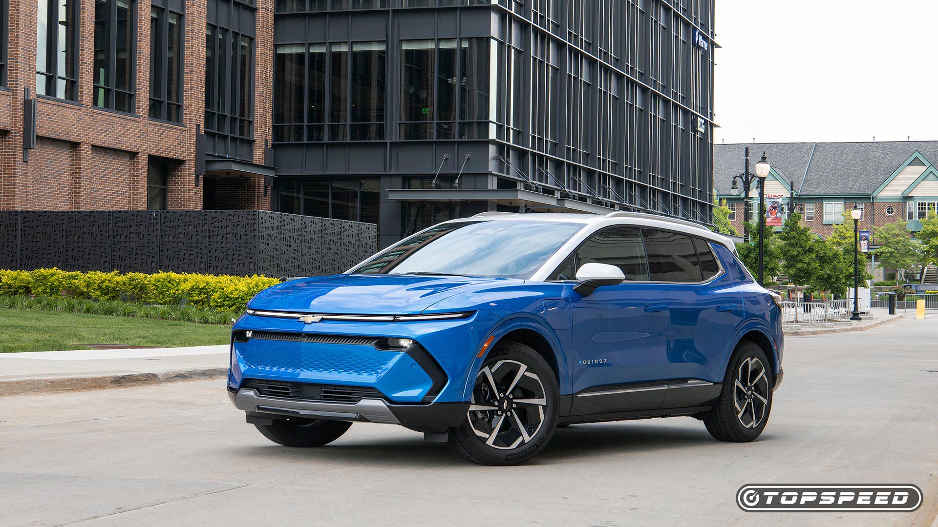 blue 2024 Chevrolet Equinox EV Front Side TopSpeed