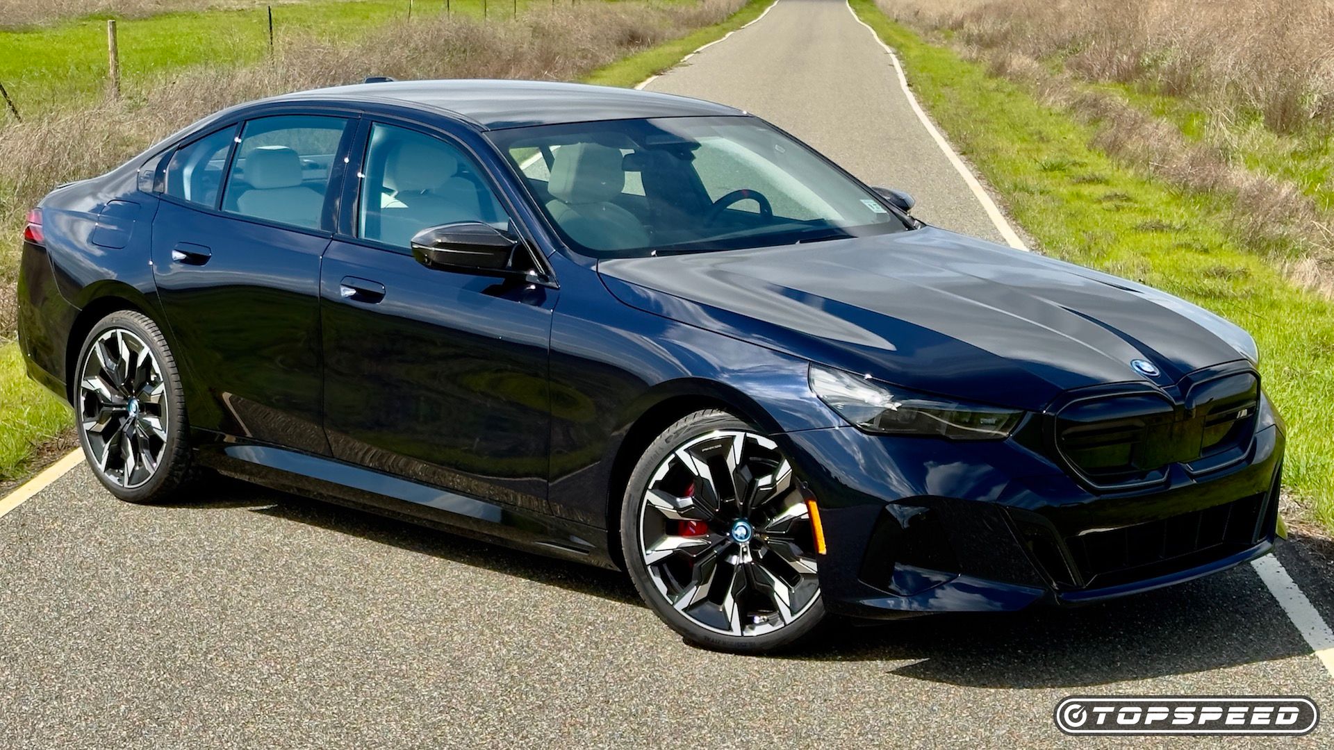 BMW i5M60 Exterior Front 3.25 Right