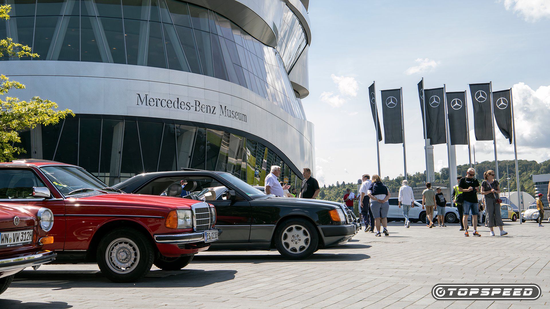 Carros do museu Mercedes-Benz e café TopSpeed