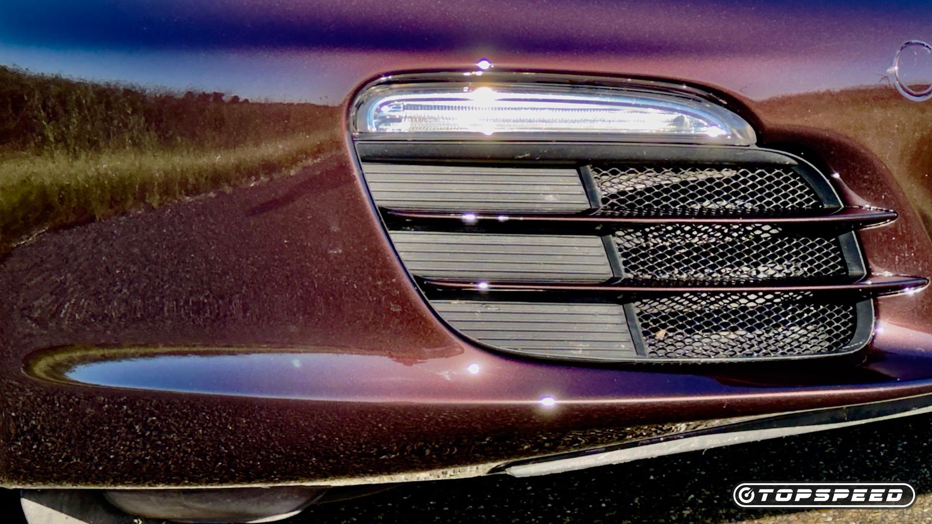 Reparo de pintura do canto dianteiro direito do Porsche Boxster 2013