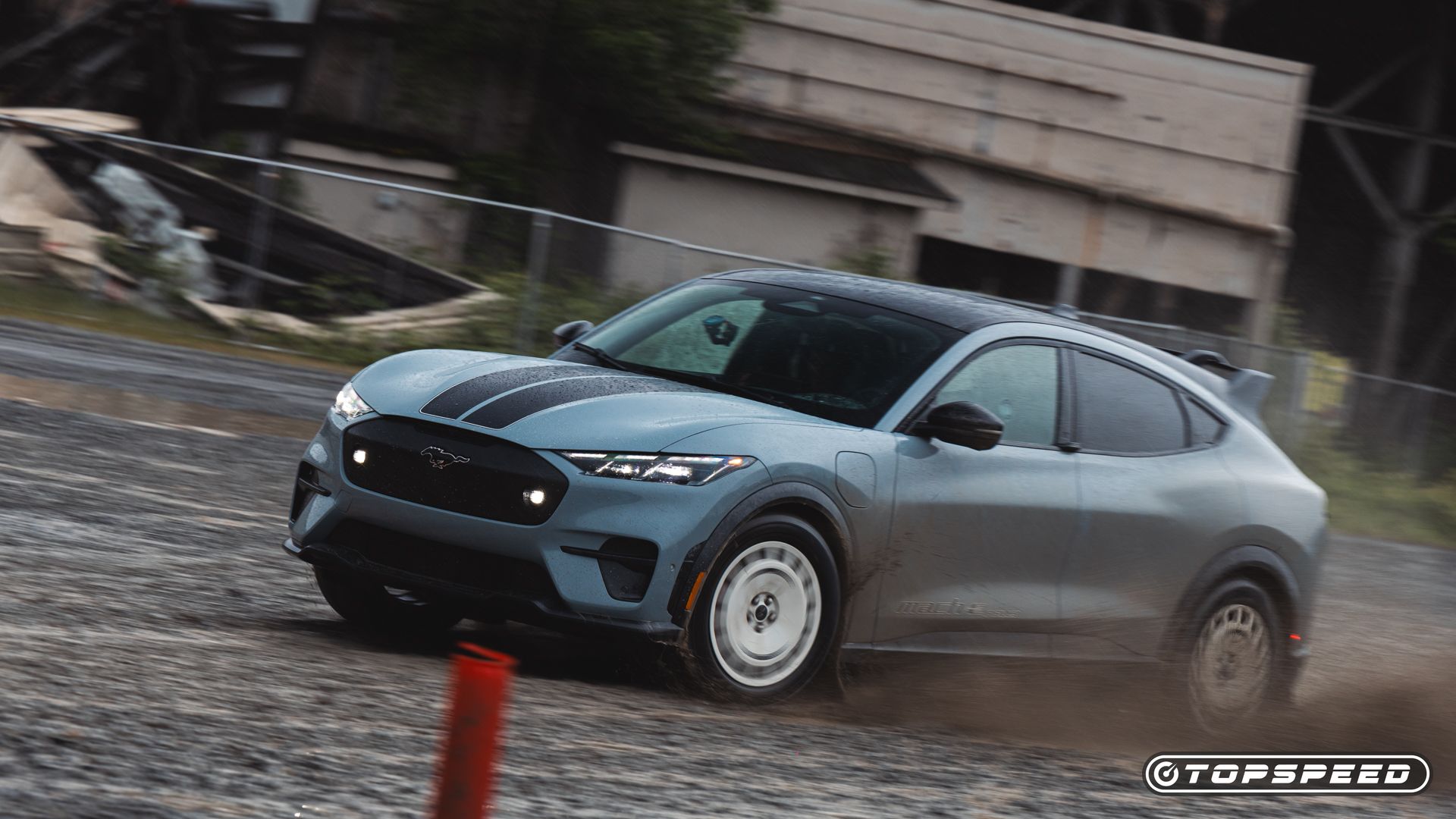 Rally do Ford Mustang Mach-E 2024 no DirtFish