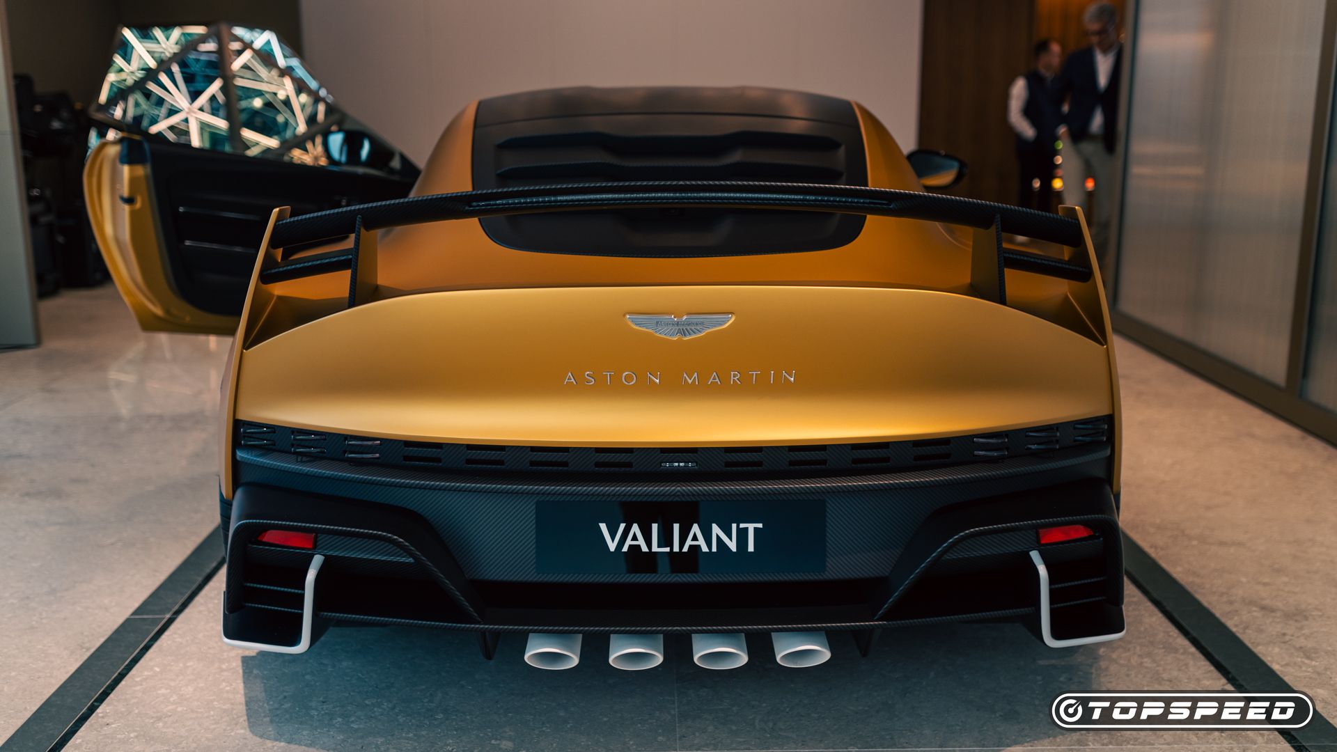 2025 Aston Martin Valiant-2
