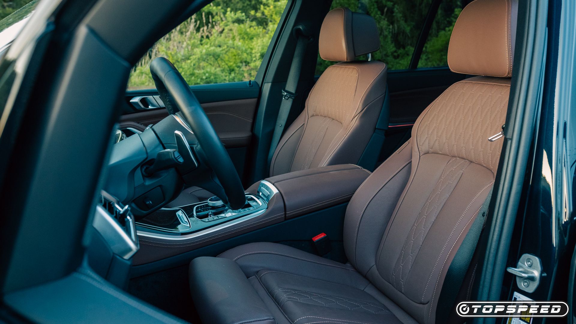 2024 BMW X5 xDrive50e Interior (13)