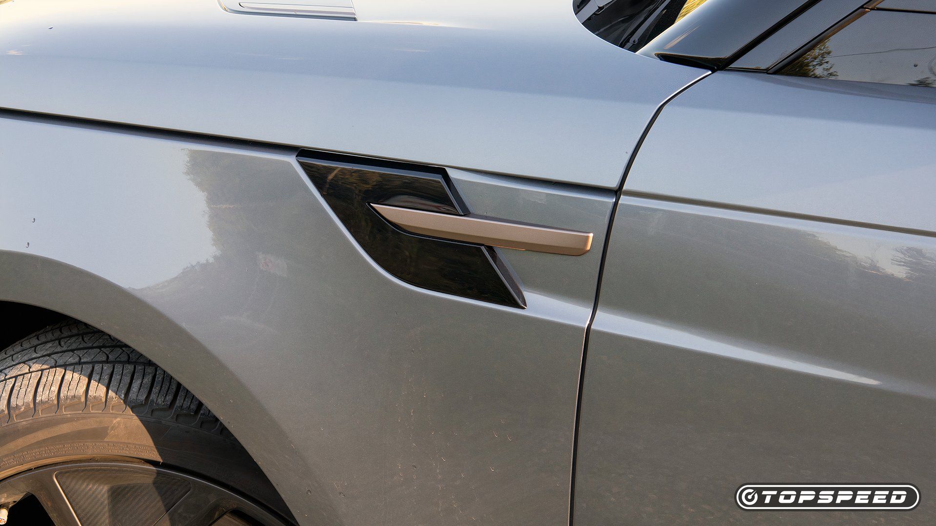 2024 Land Rover Range Rover Sport P550e Side Vents TopSpeed