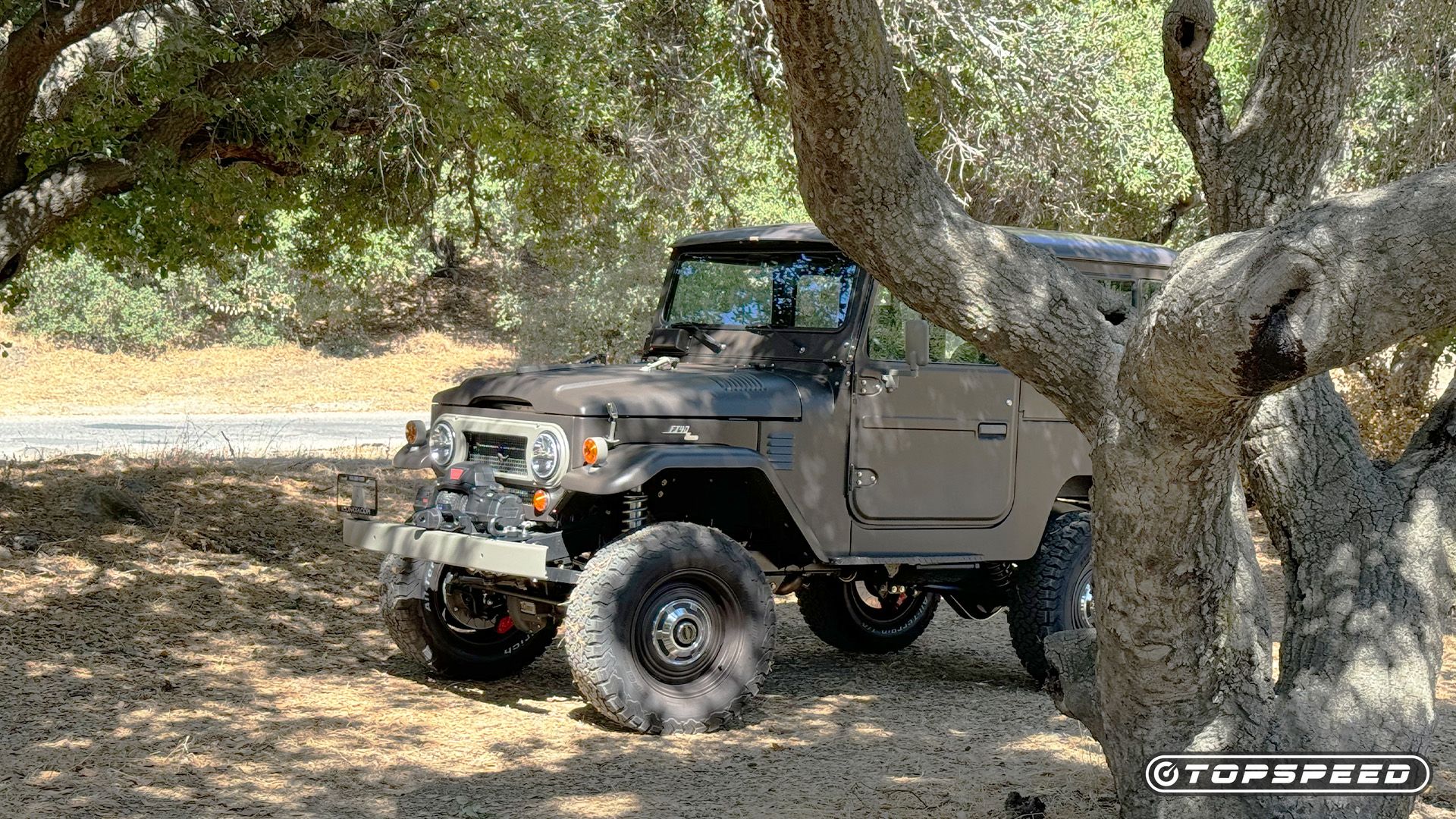 ÍCONE Marrom FJ40 "Velha escola" 