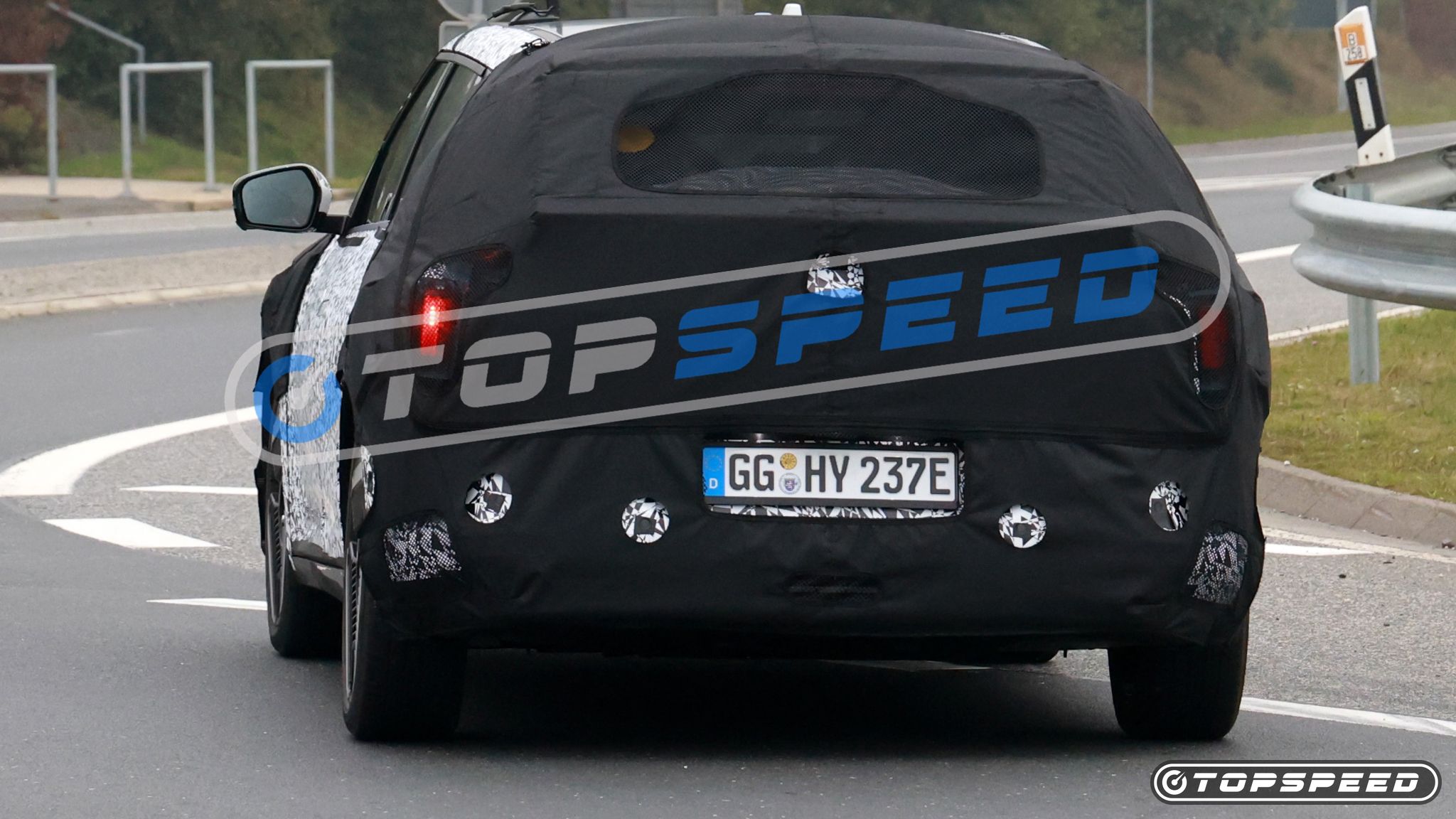 Kia EV4 Test Mule Spy Shots - SH Proshots-15