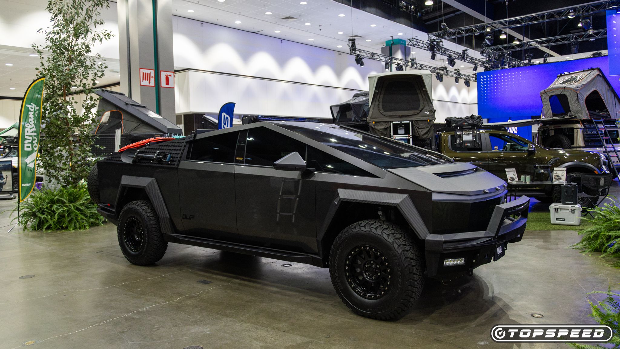 Conceitos OVRland no Salão do Automóvel de Los Angeles de 2024 (10)