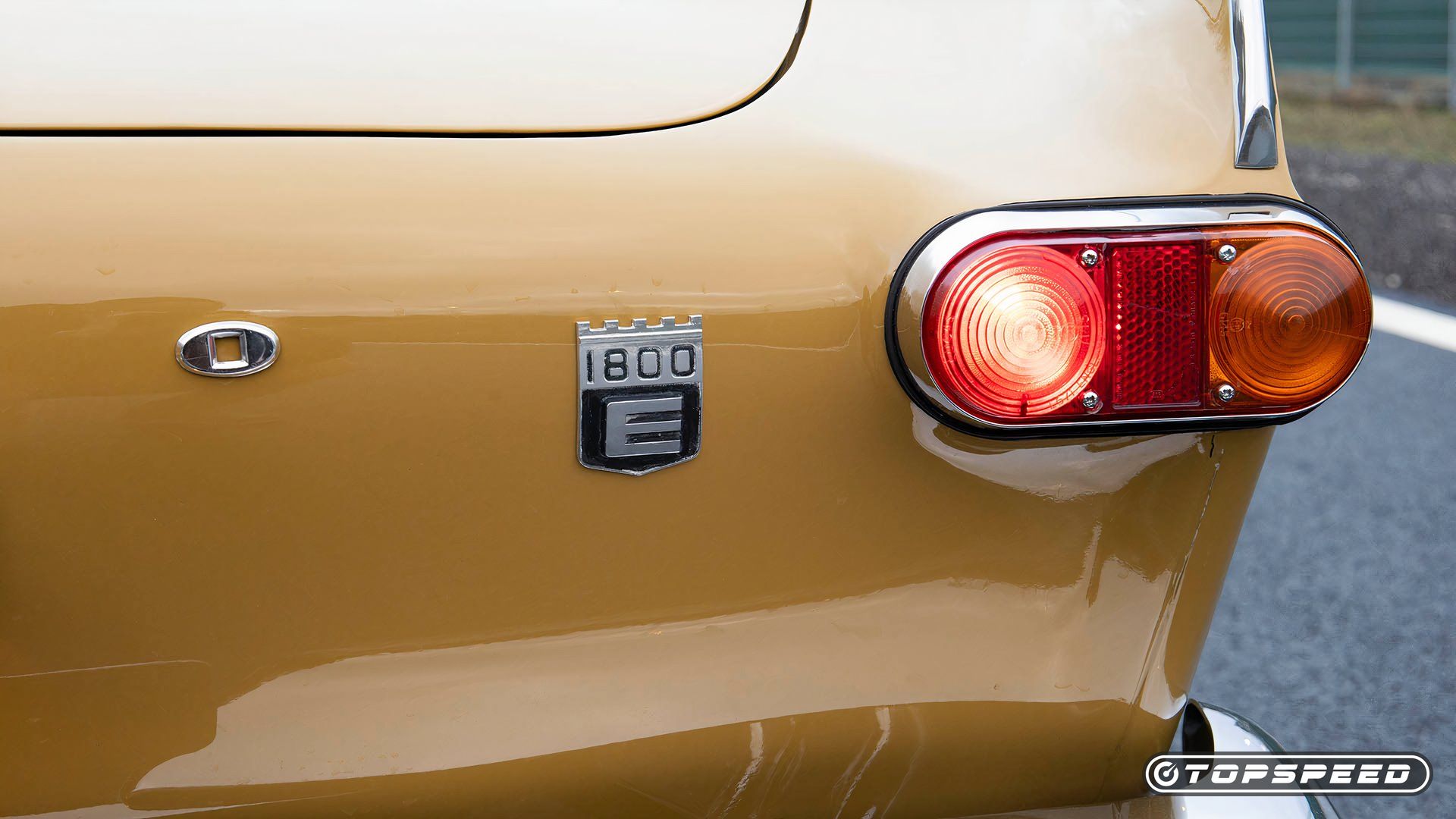 Lanternas traseiras Volvo P1800 E 1970 TopSpeed