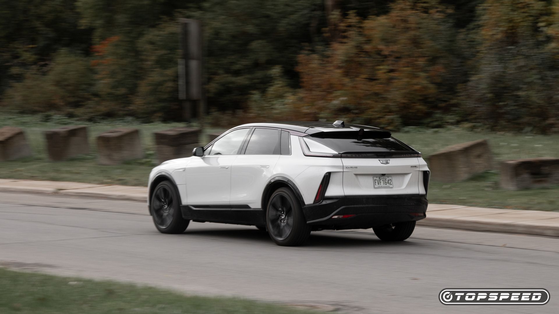 2024 Cadillac LYRIQ TopSpeed (18)