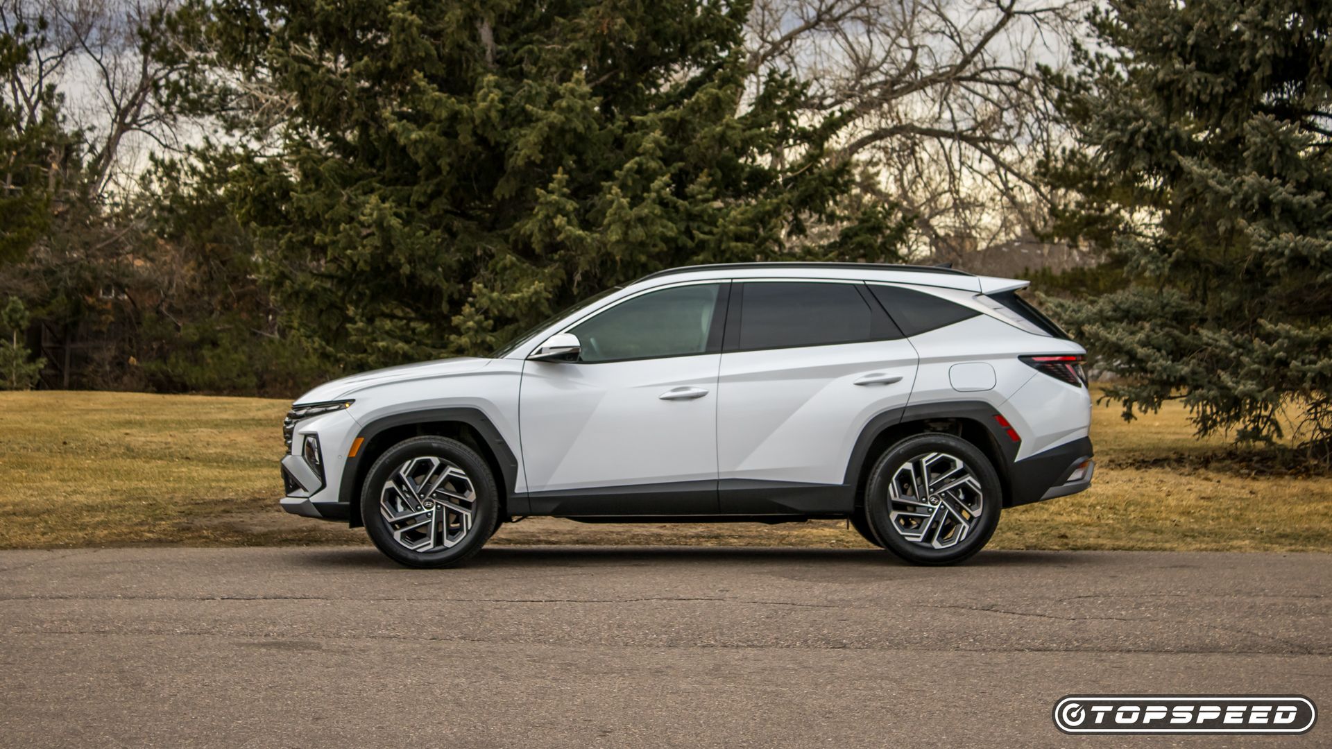 2025 Hyundai Tucson Hybrid-32-1