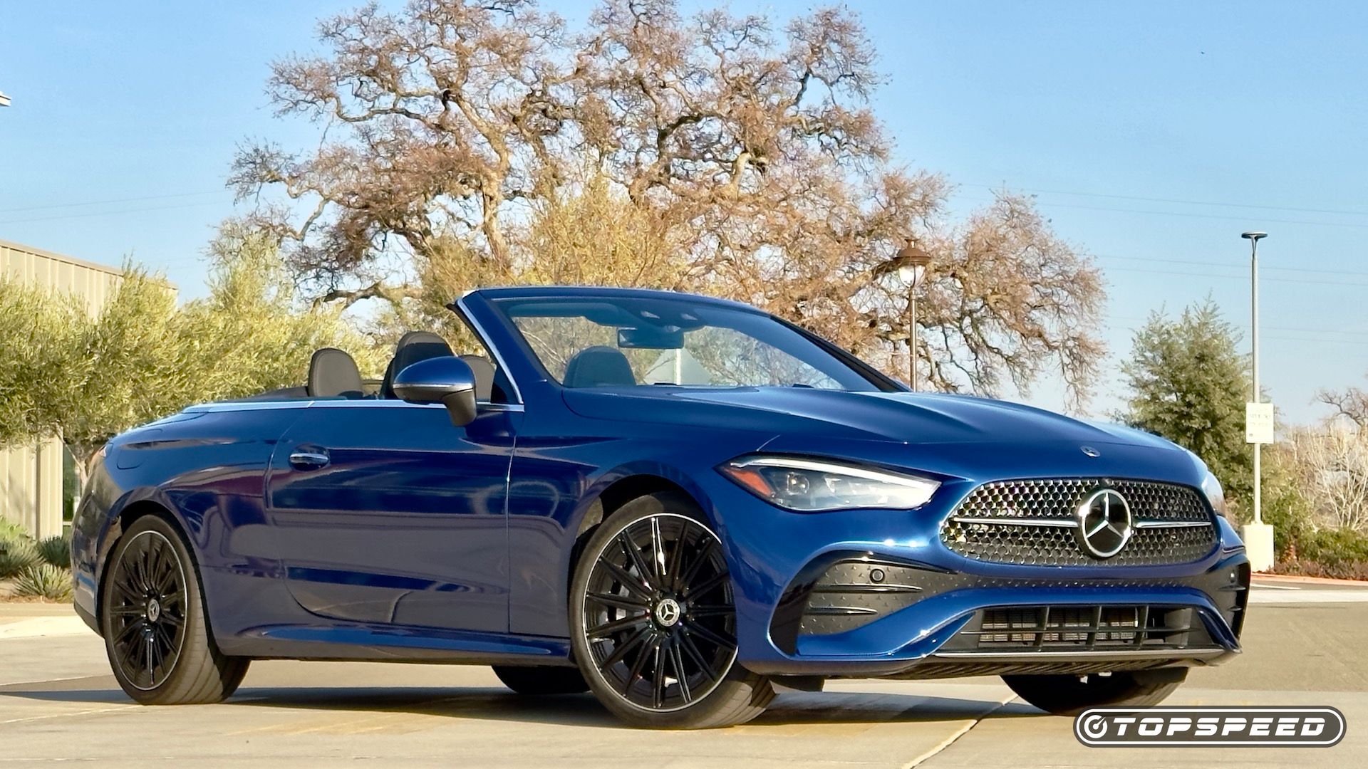 2025 mercedes-Benz CLE450 Cabriolet exterior-right front 3.25-1