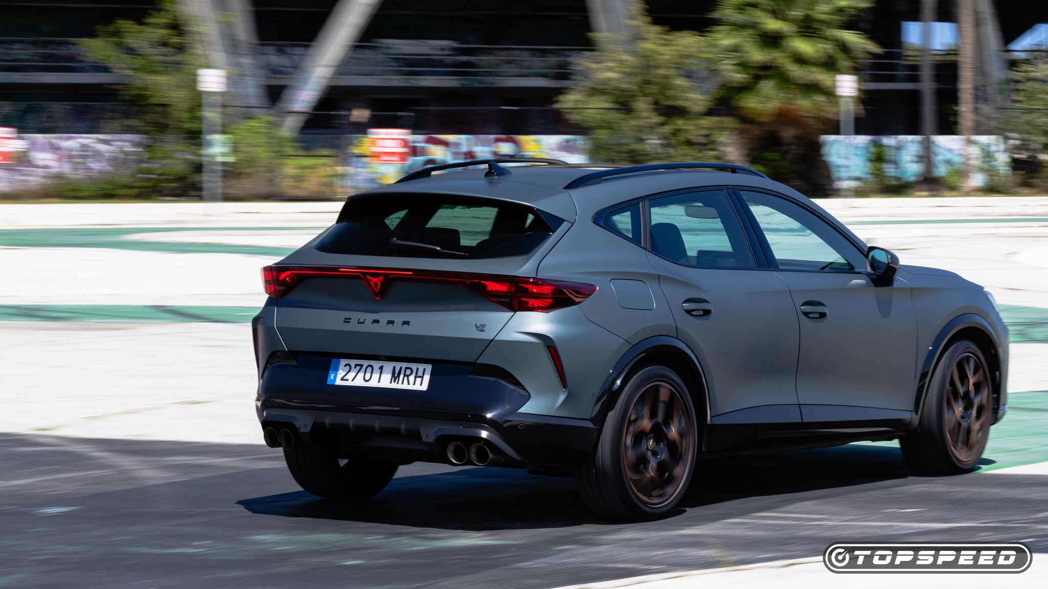 2025 Cupra Formentor In Motion (3)
