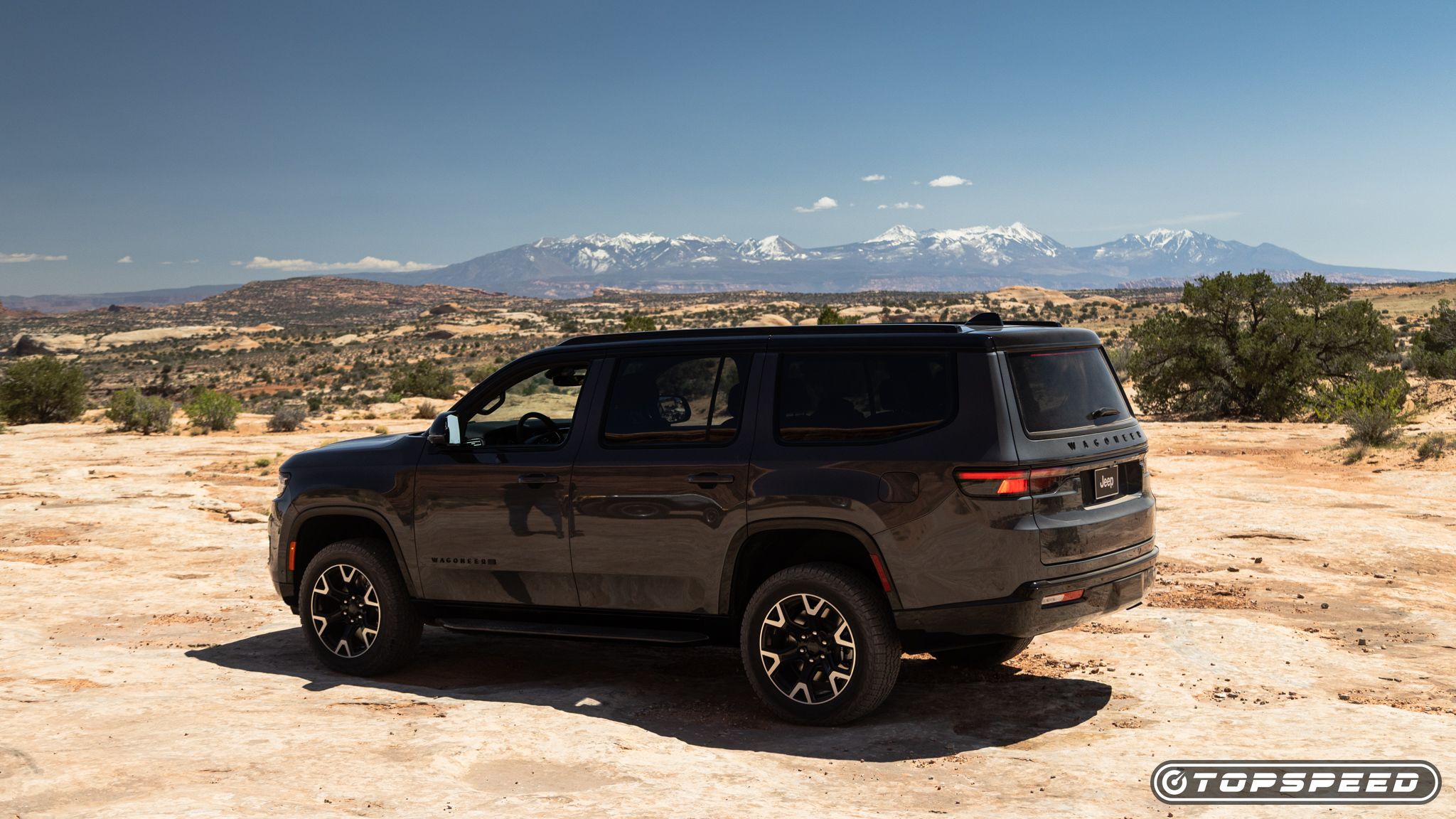 Jeep Debuts Limited-Edition, Off-Road-Capable Wagoneer Overland