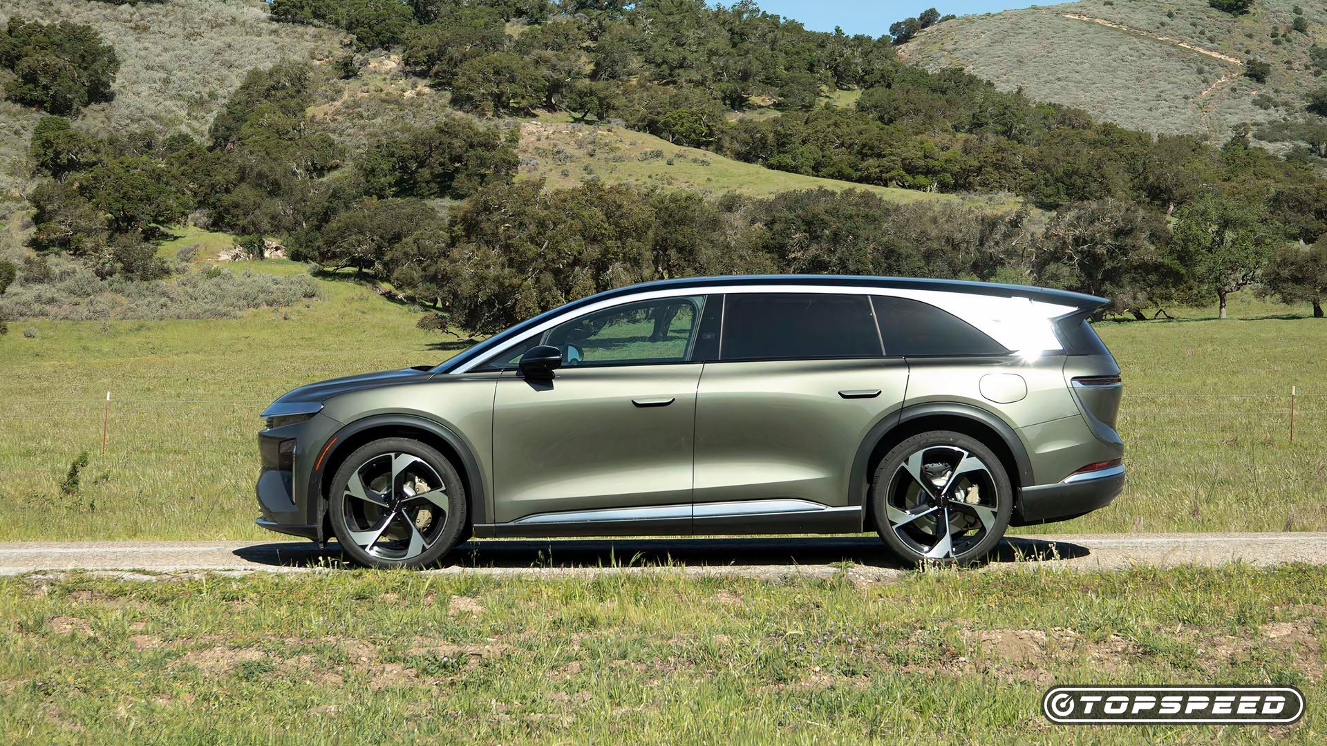 2025 Lucid Gravity Side Profile TopSpeed