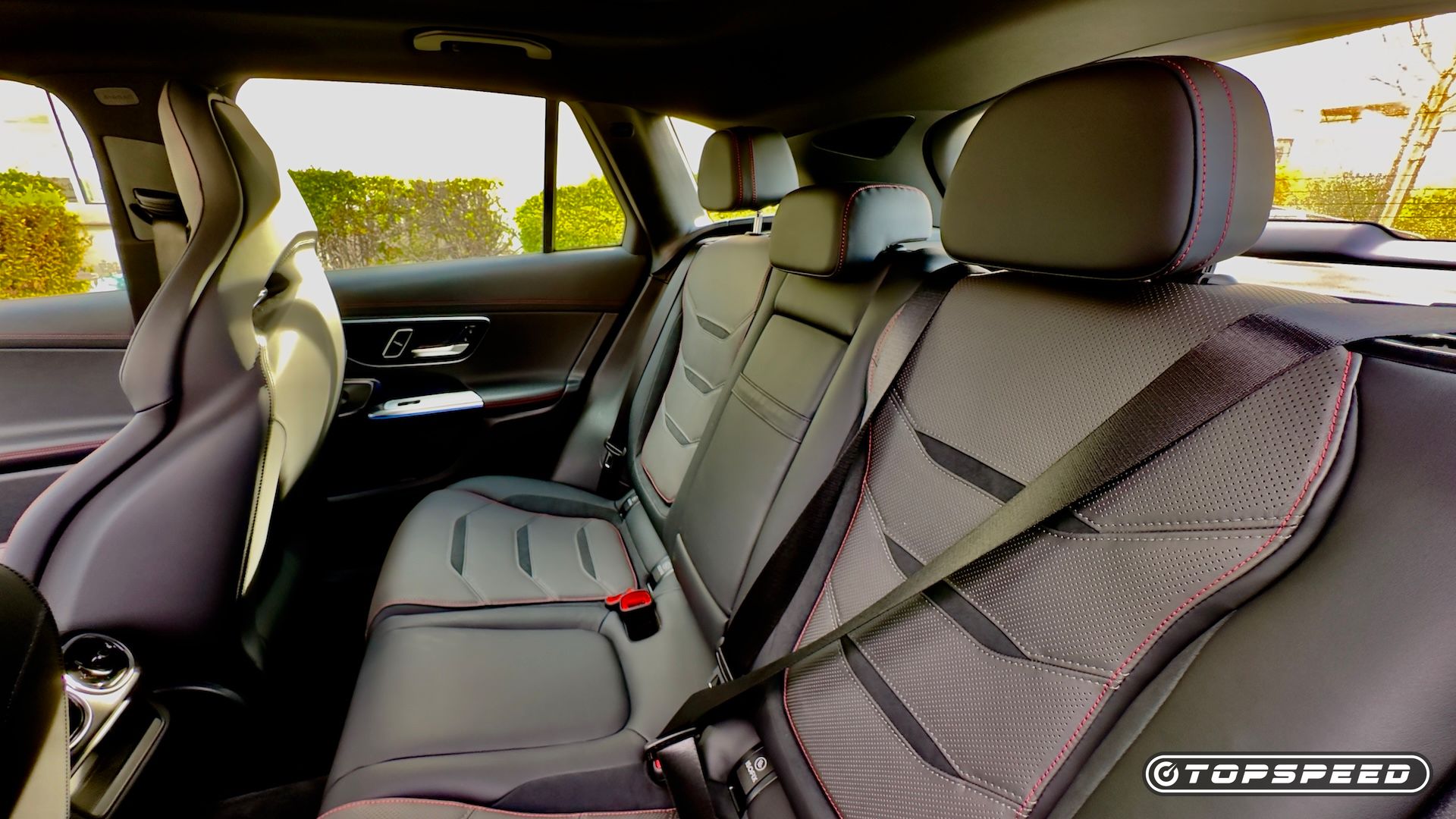 2025 Mercedes-AMG GLC63S Interior - Rear Seats