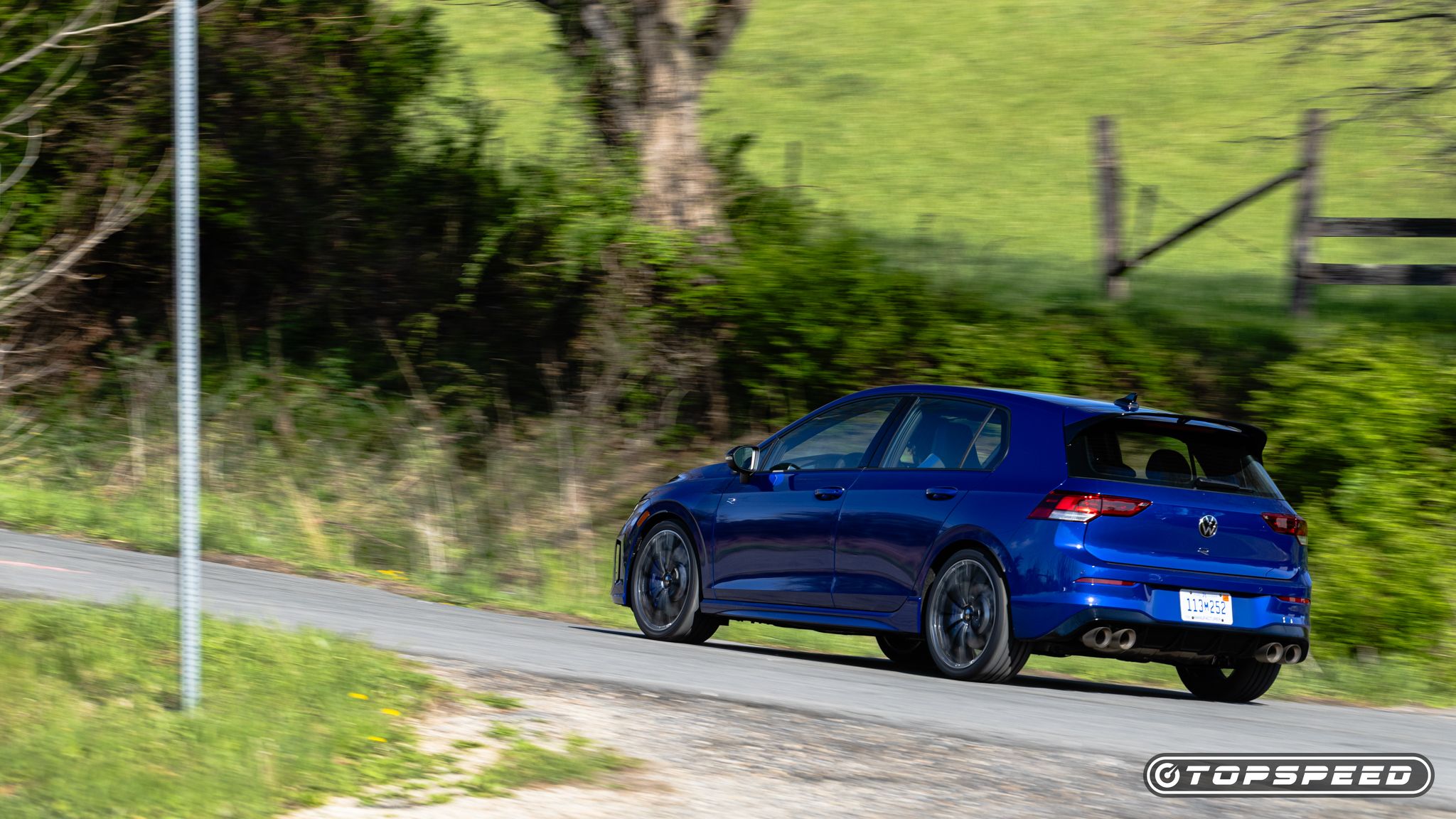 2025 Volkswagen Golf R (5)