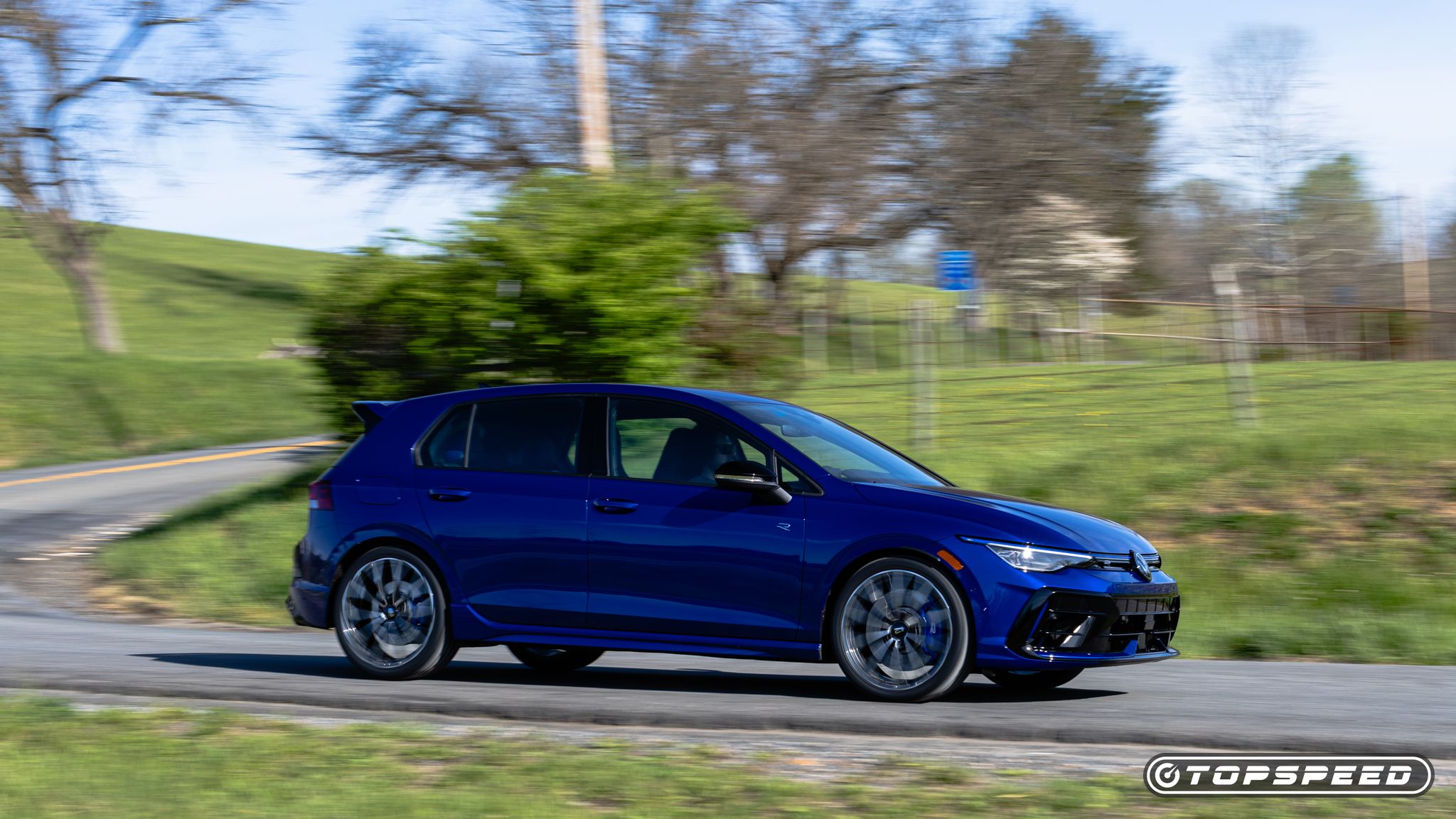 2025 Volkswagen Golf R (6)