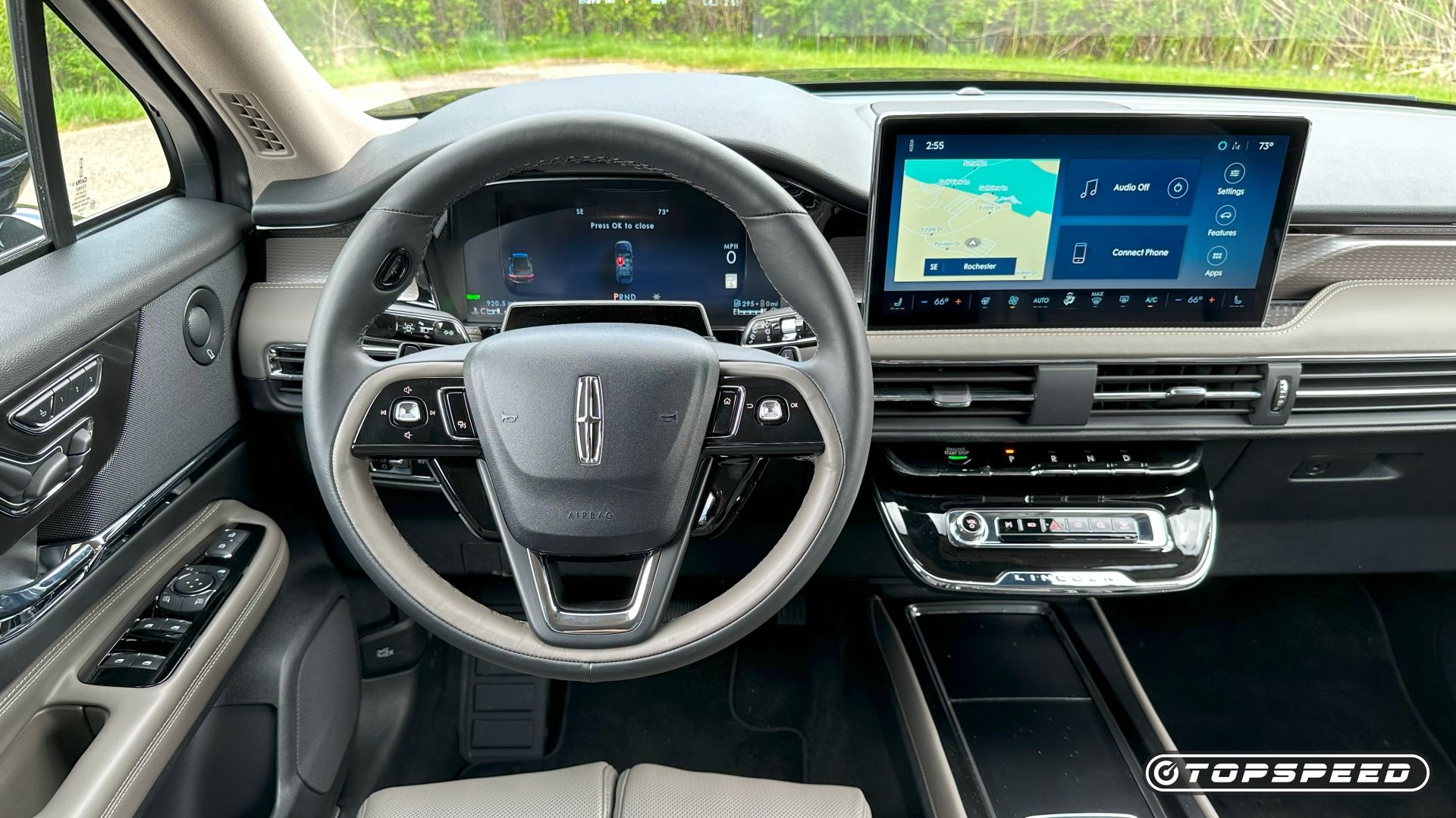 2025 Lincoln Corsair AWD Grand Touring III Interior 04