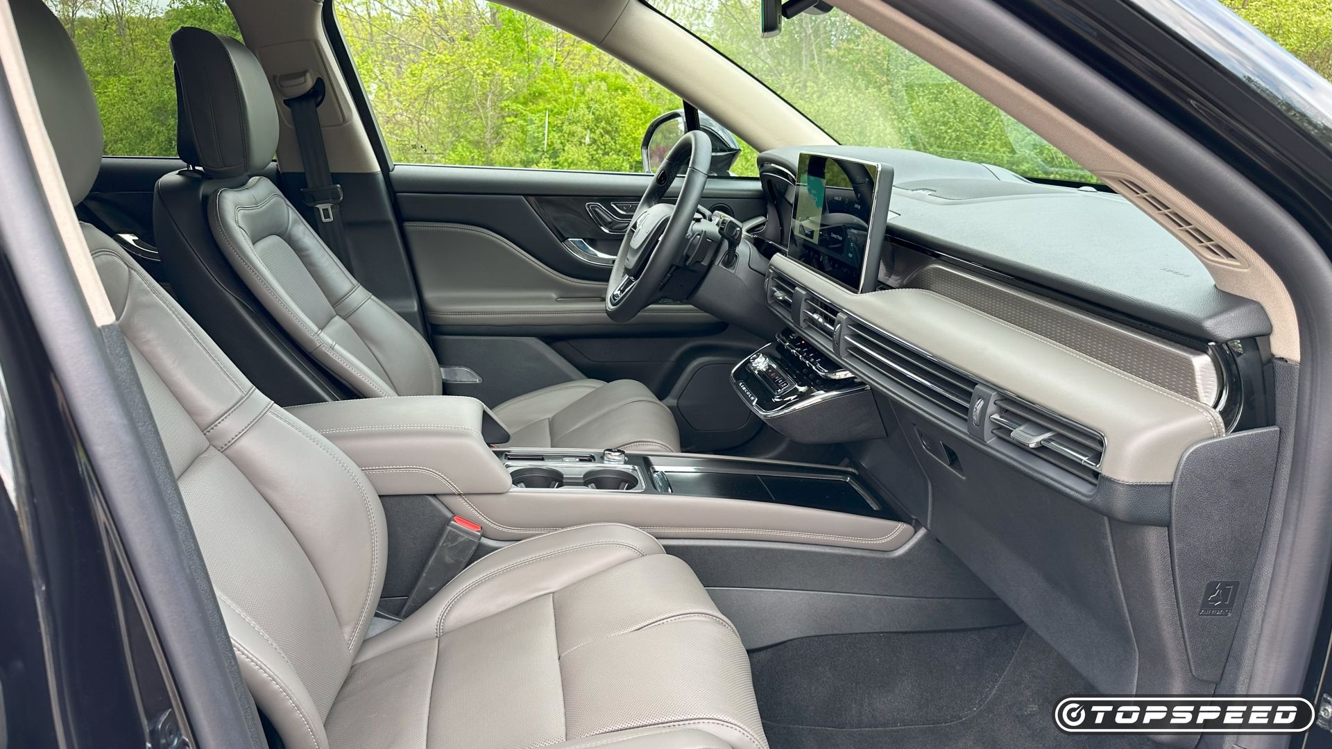 2025 Lincoln Corsair Grand Touring interior