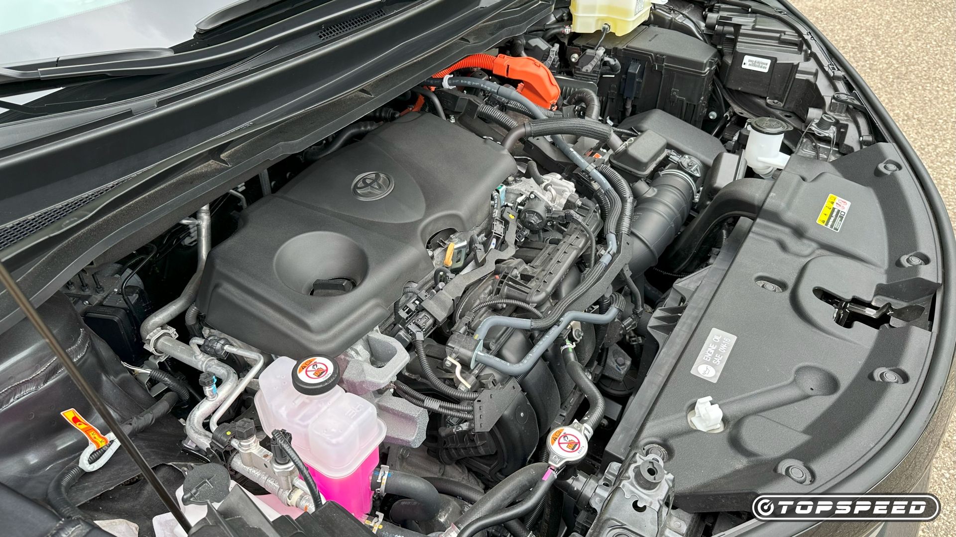 2025 Toyota Sienna Platinum All-Wheel Drive Engine 04