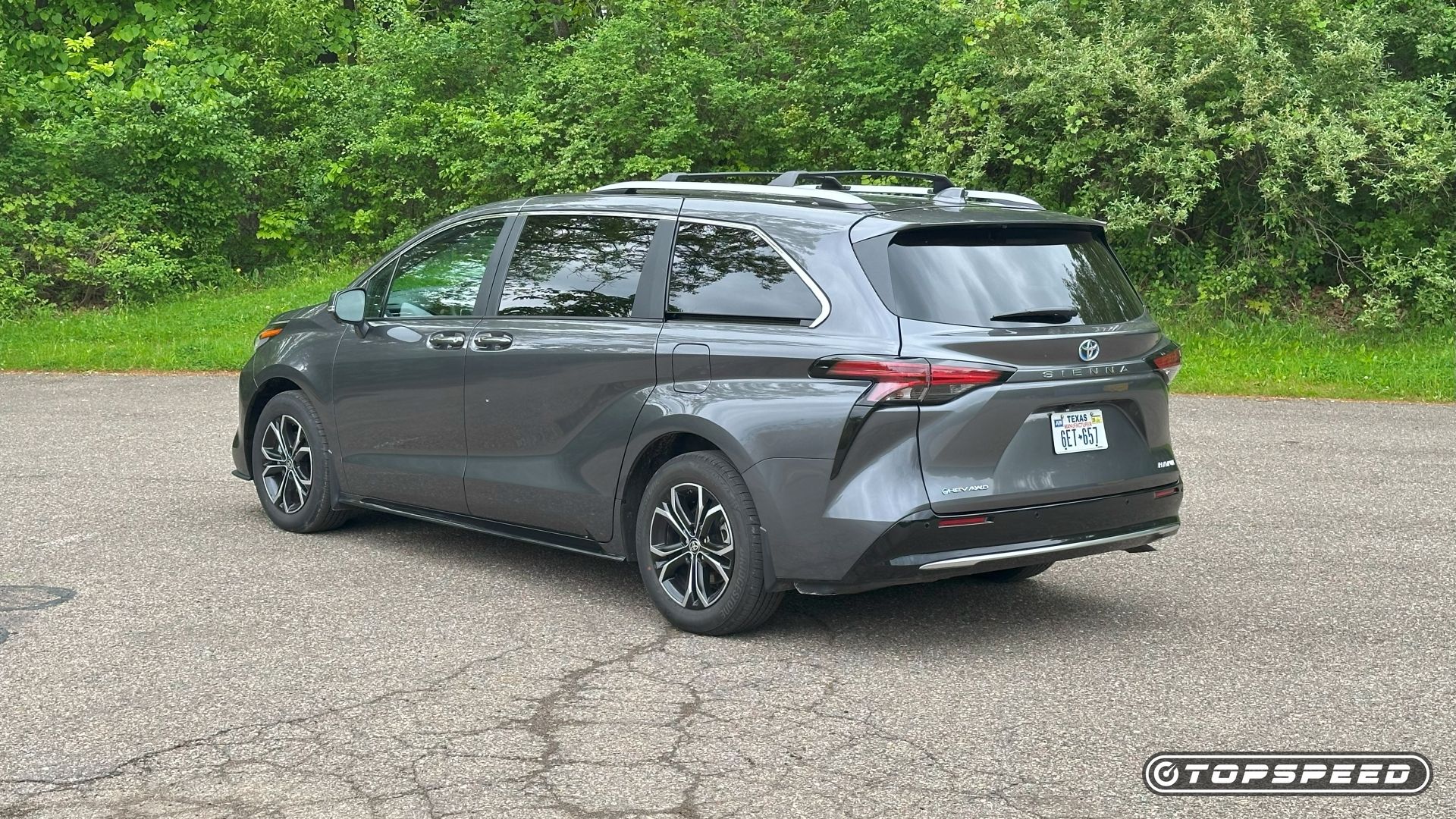 2025 Toyota Sienna Platinum All-Wheel Drive Rear Three-Quarter 03
