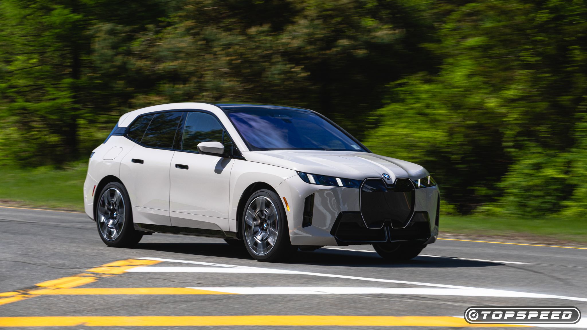 2026 BMW iX In Motion (11)