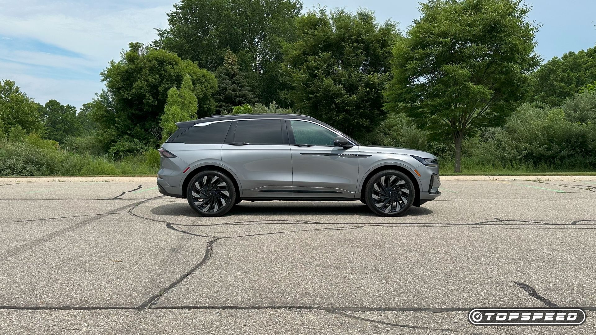 2025 Lincoln Nautilus Black Label AWD -- Profile